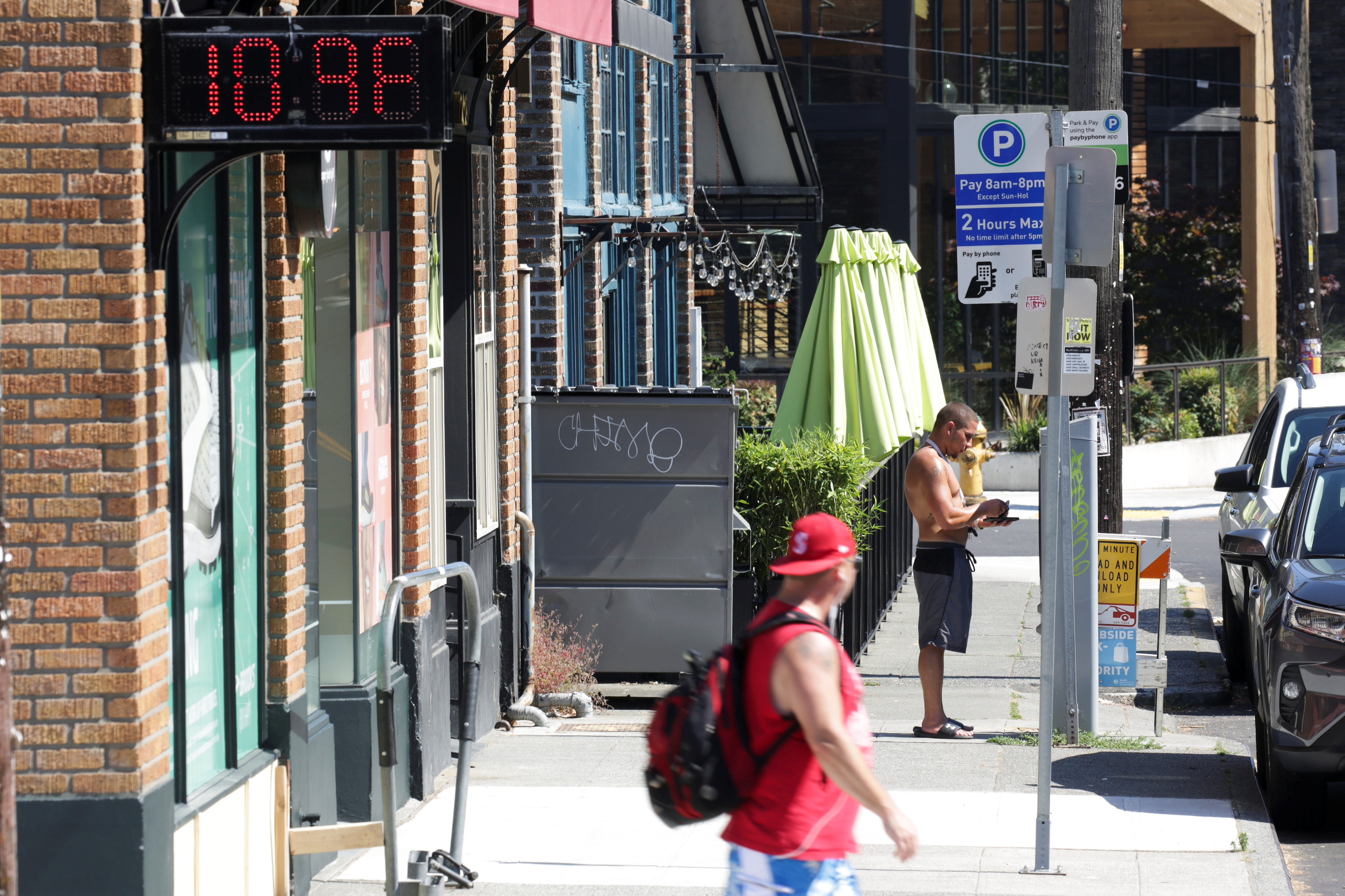 This Is Not a Sidewalk Bag - The New York Times