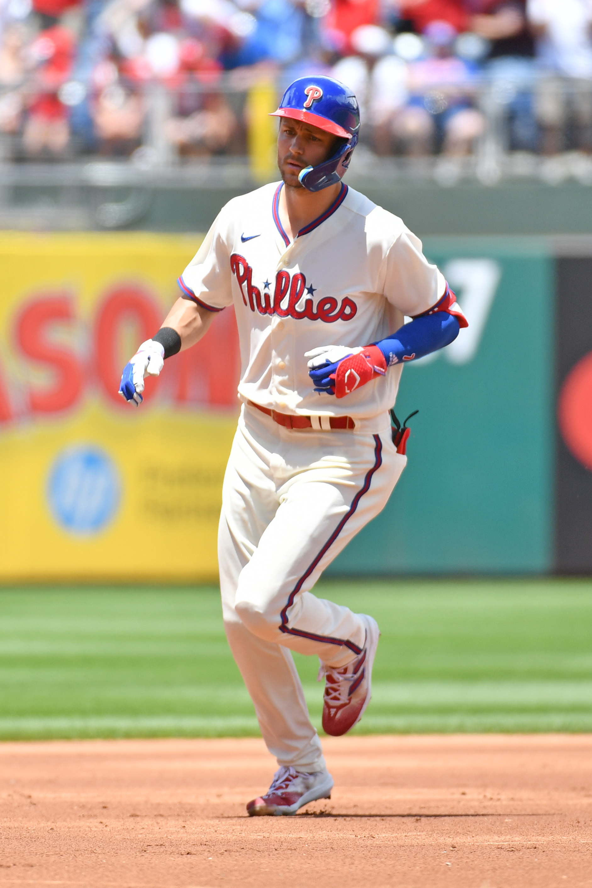 Phillies sweep Cubs for 9th straight road win – Trentonian