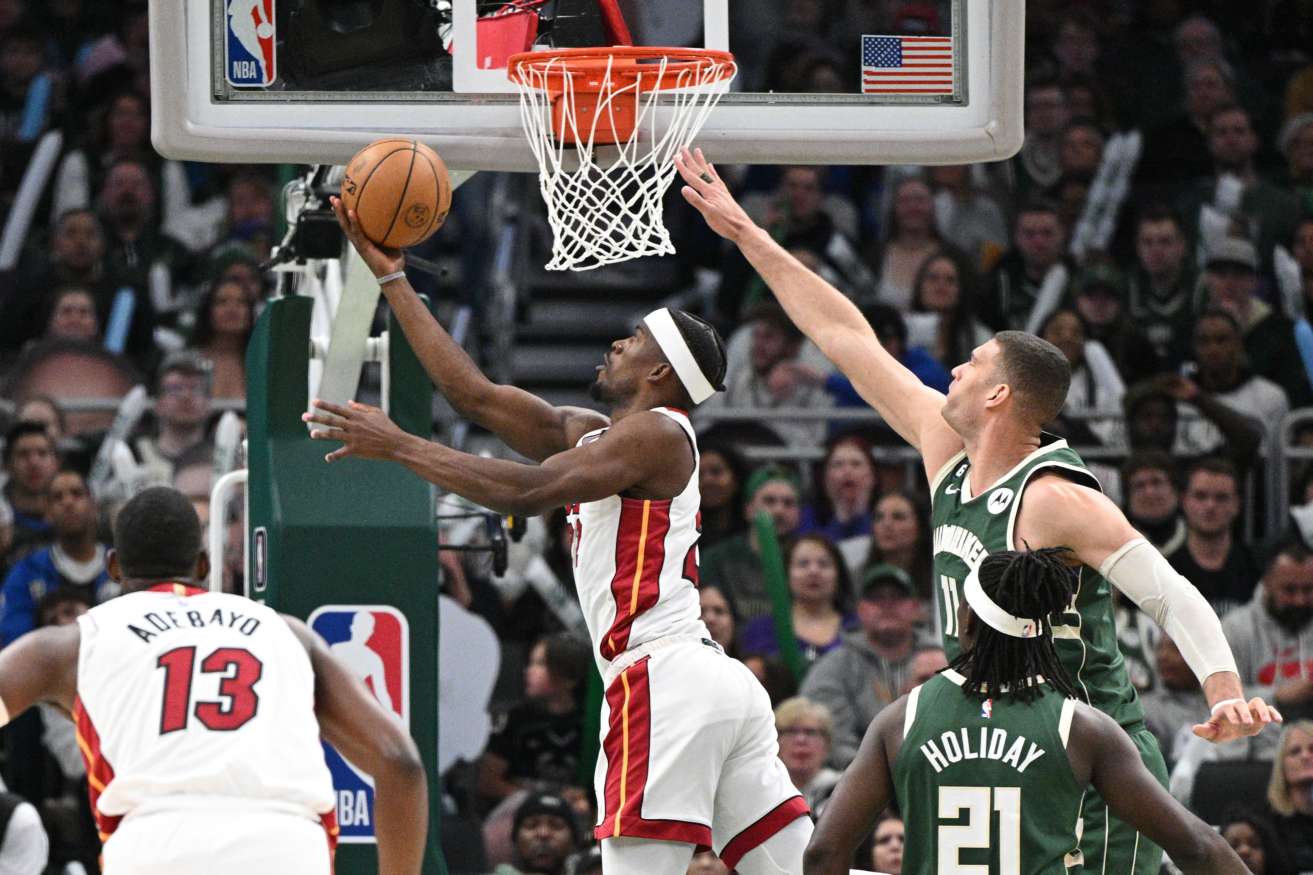NBA playoff daily results: Jimmy Butler, Heat finish off Bucks; Knicks