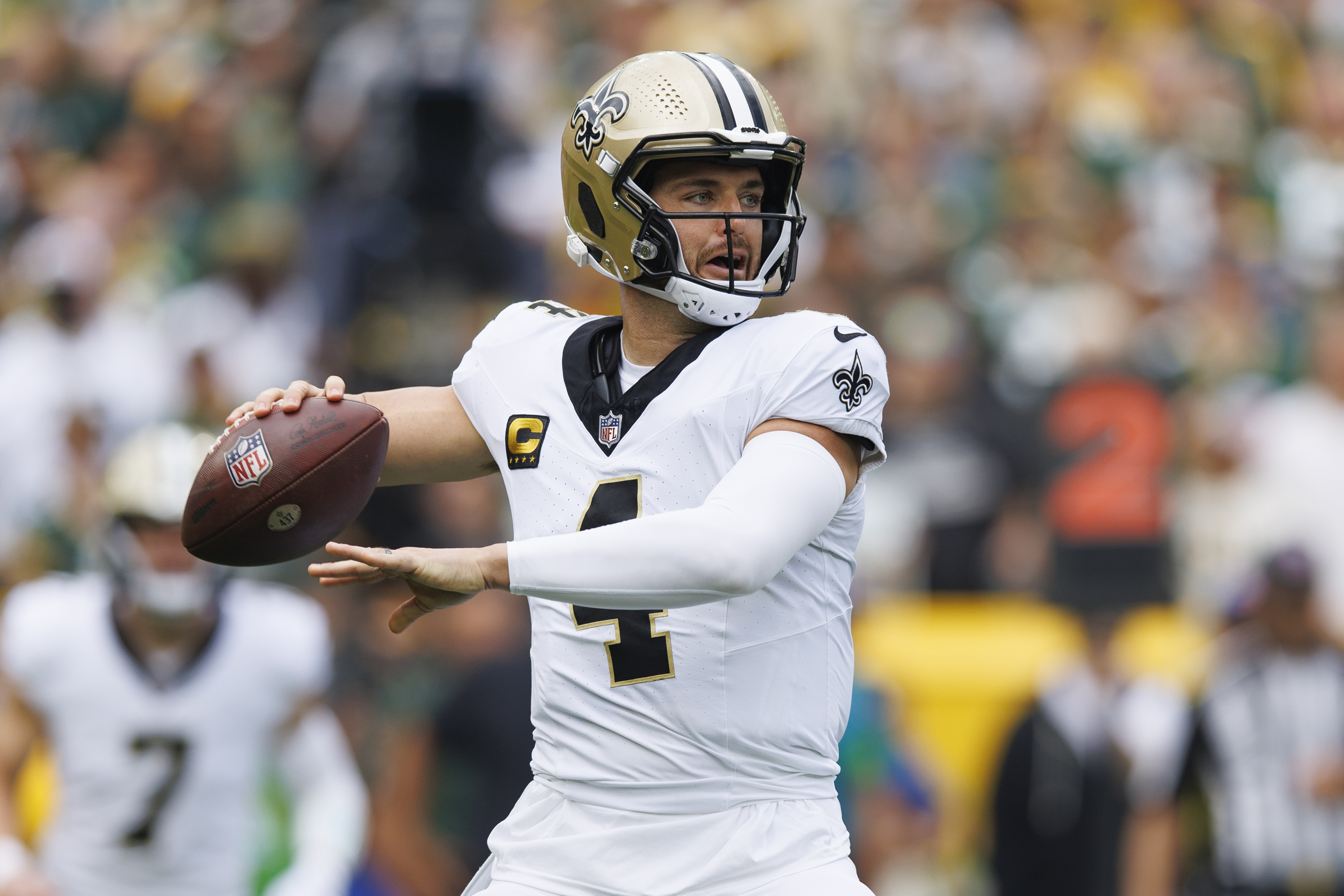 Jordan Love engineers comeback, Packers top Saints 18-17