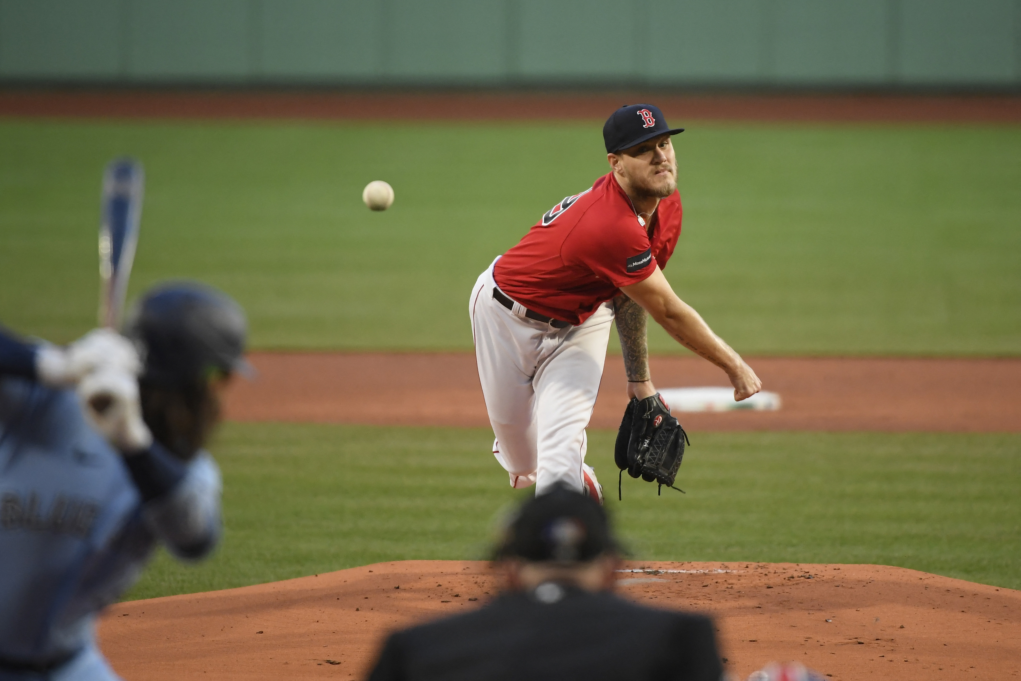 Wong erupts for two home runs, leads Red Sox past Blue Jays 7-6