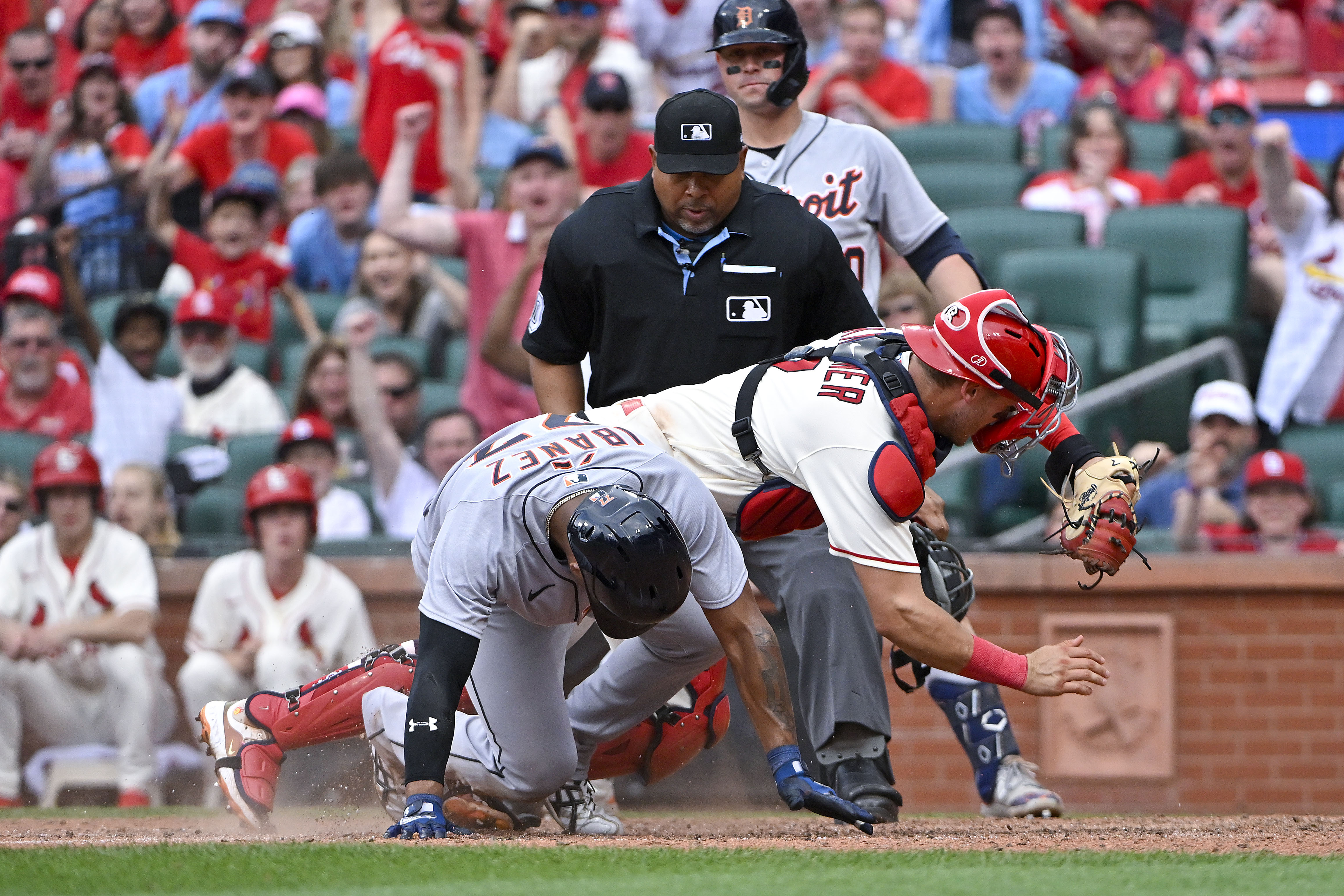 Tigers top slumping Cardinals in 10 innings, 6-5 – The Oakland Press