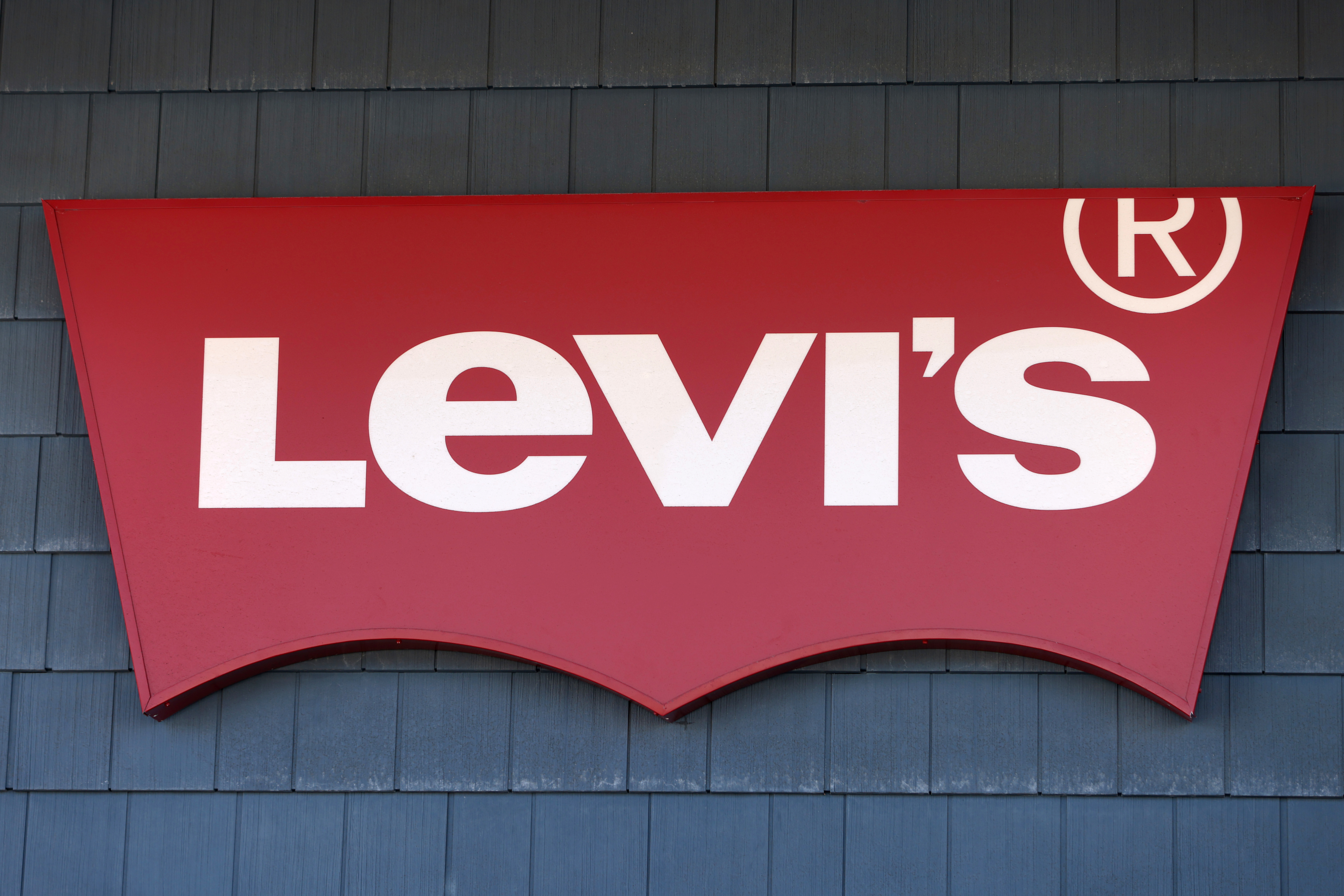 Levi Strauss to reimburse abortion travel for employees | Reuters