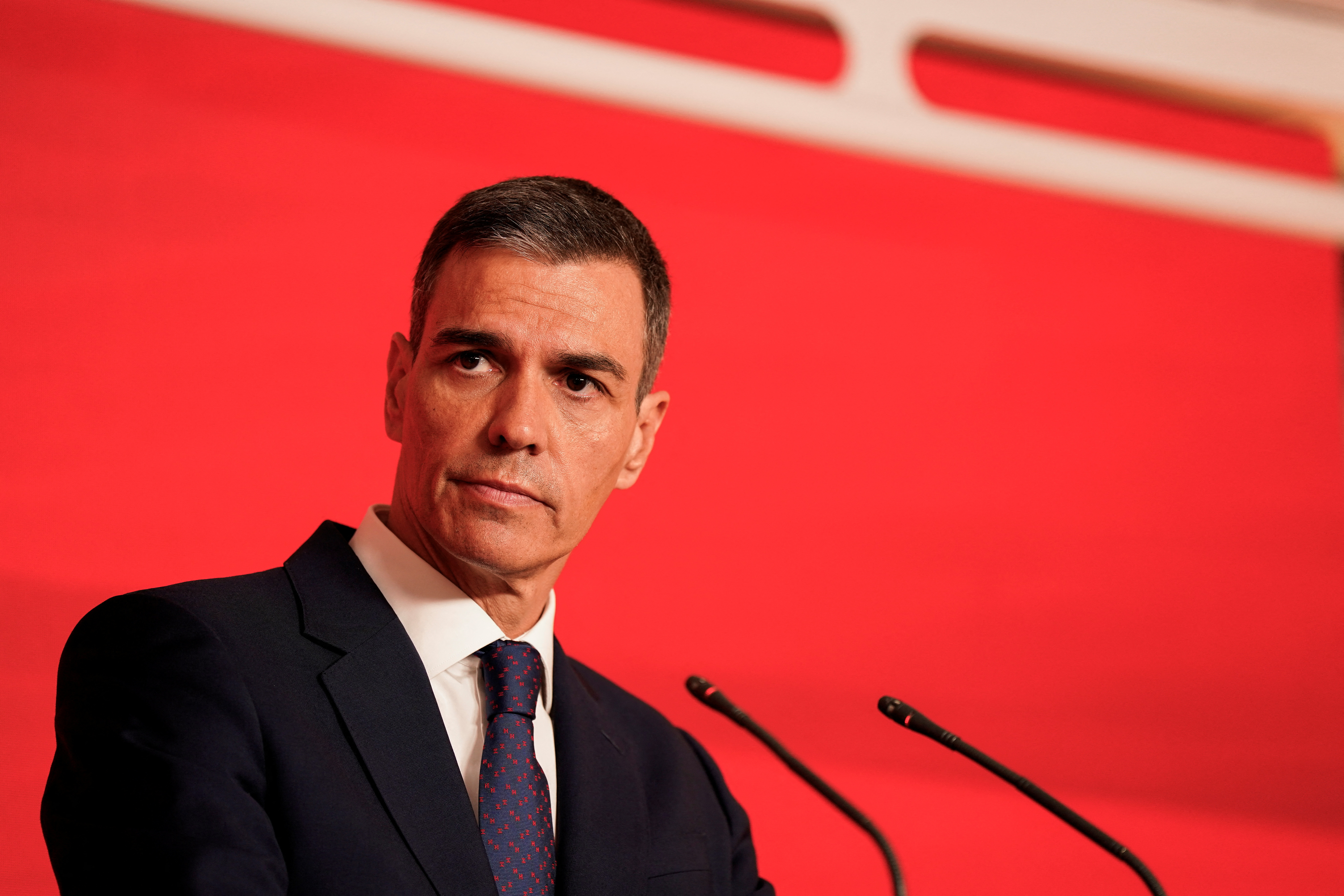 Spanish PM Sanchez resists call for elections, promises overhaul over graft case | Reuters