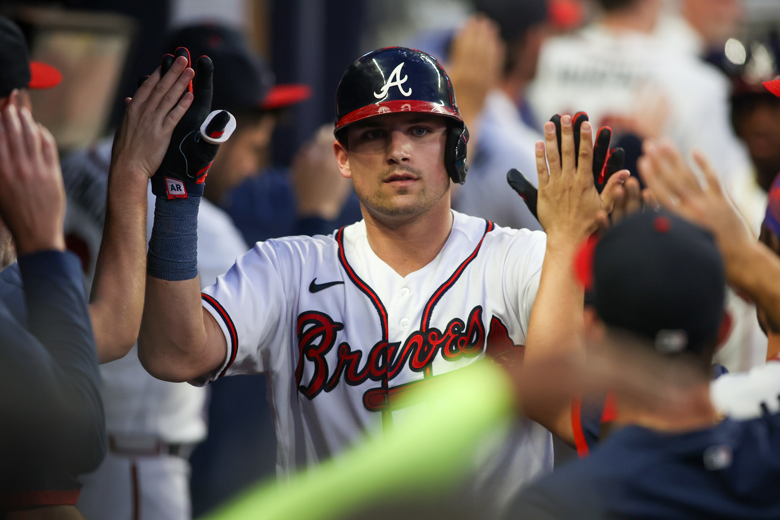 D-backs outlast Braves, end 4-game losing streak | Reuters