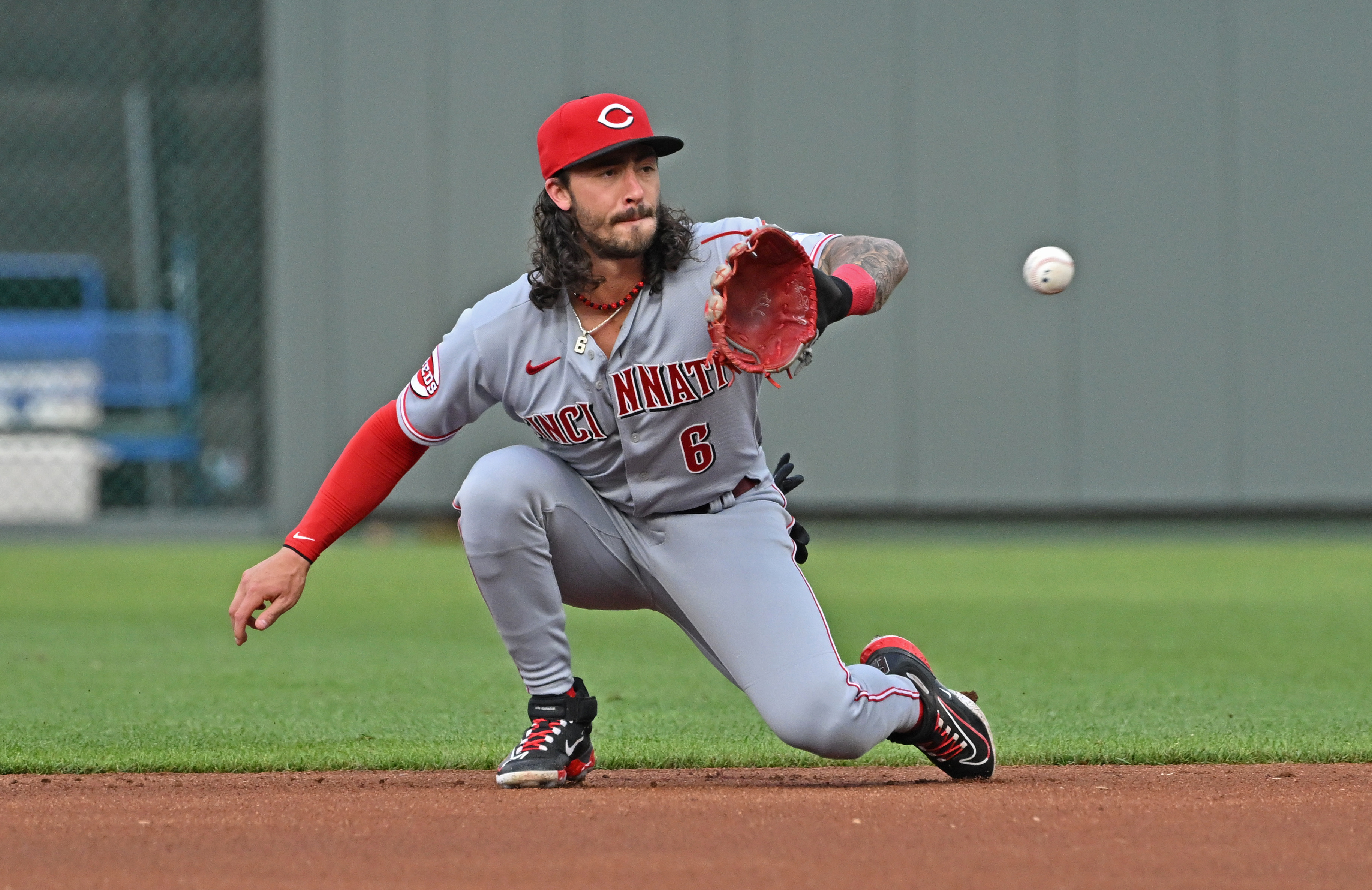 Big second inning leads Reds over reeling Royals