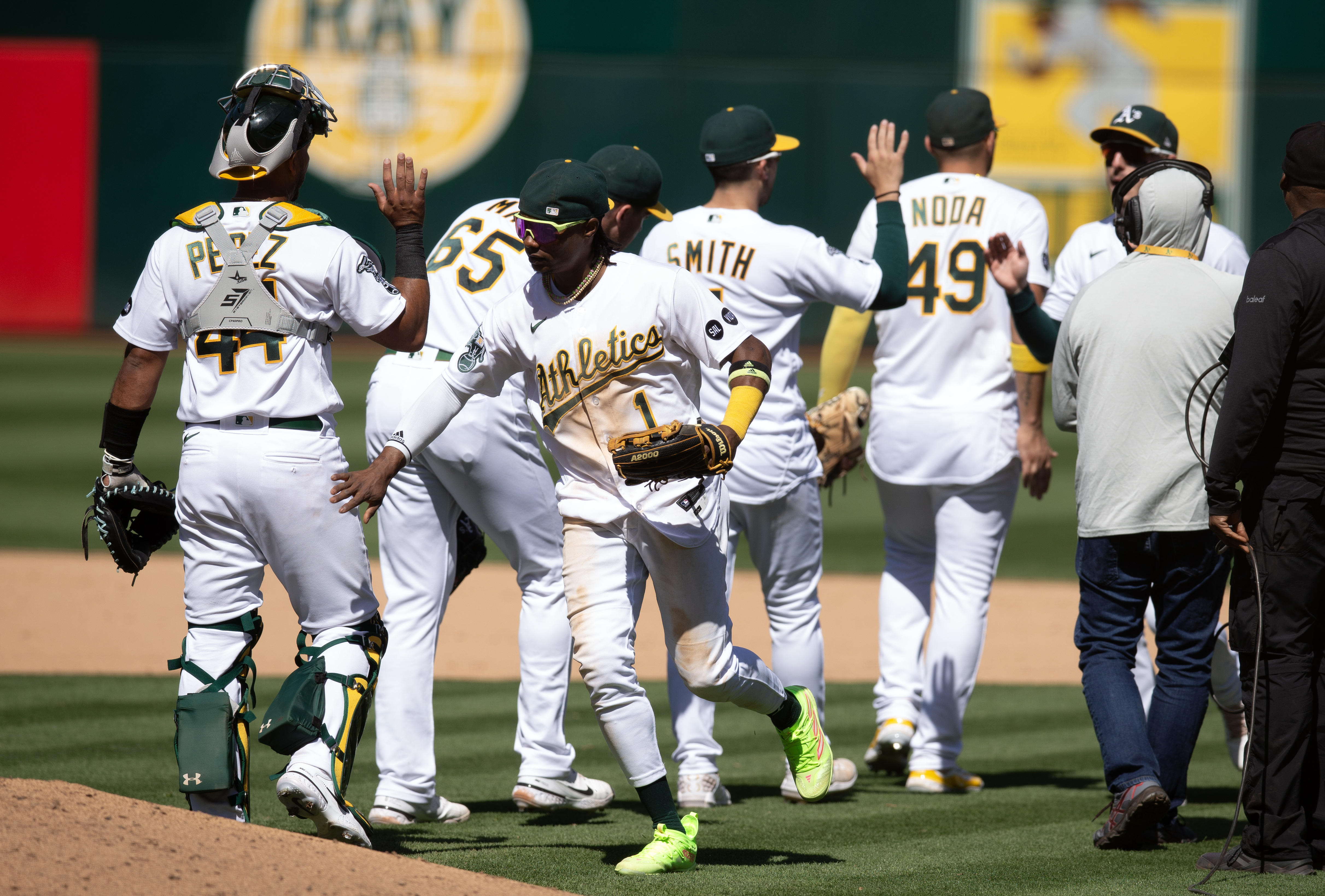 A's stunt Blue Jays' playoff push with 5-2 win