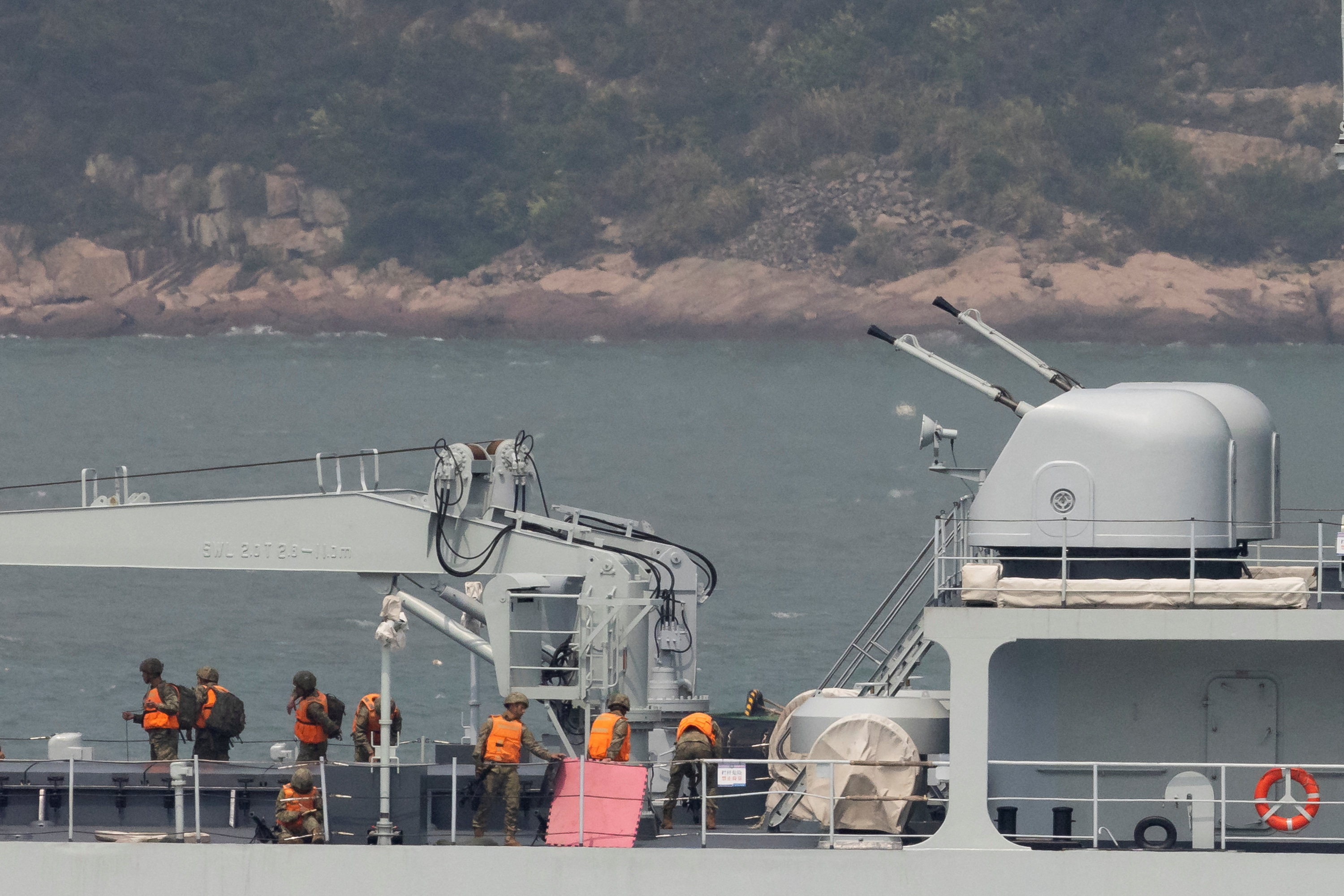 chinese-warship-starts-live-fire-drills-near-taiwan