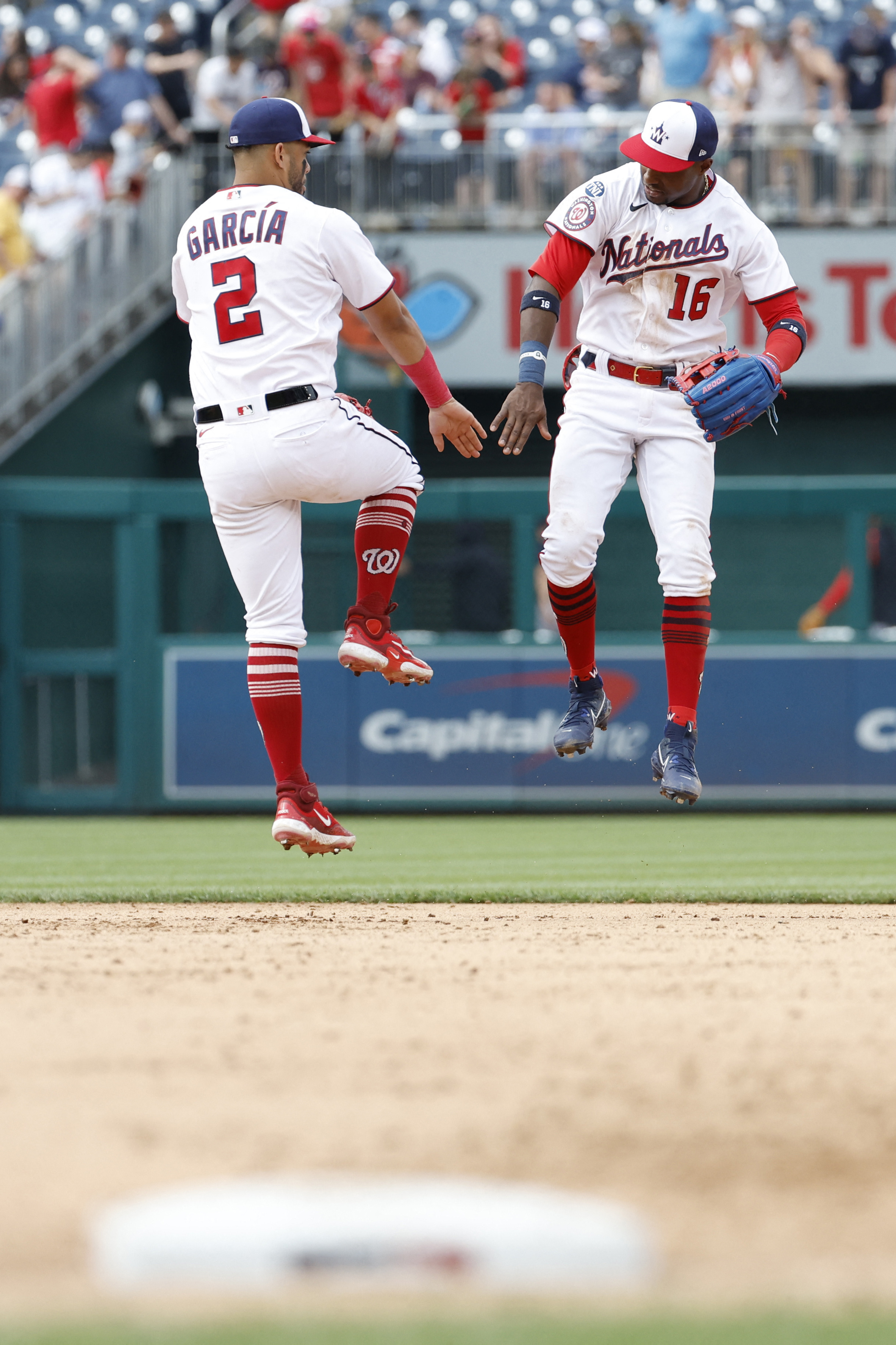 Washington Nationals News: Nationals acquire Josh Bell from Bucs