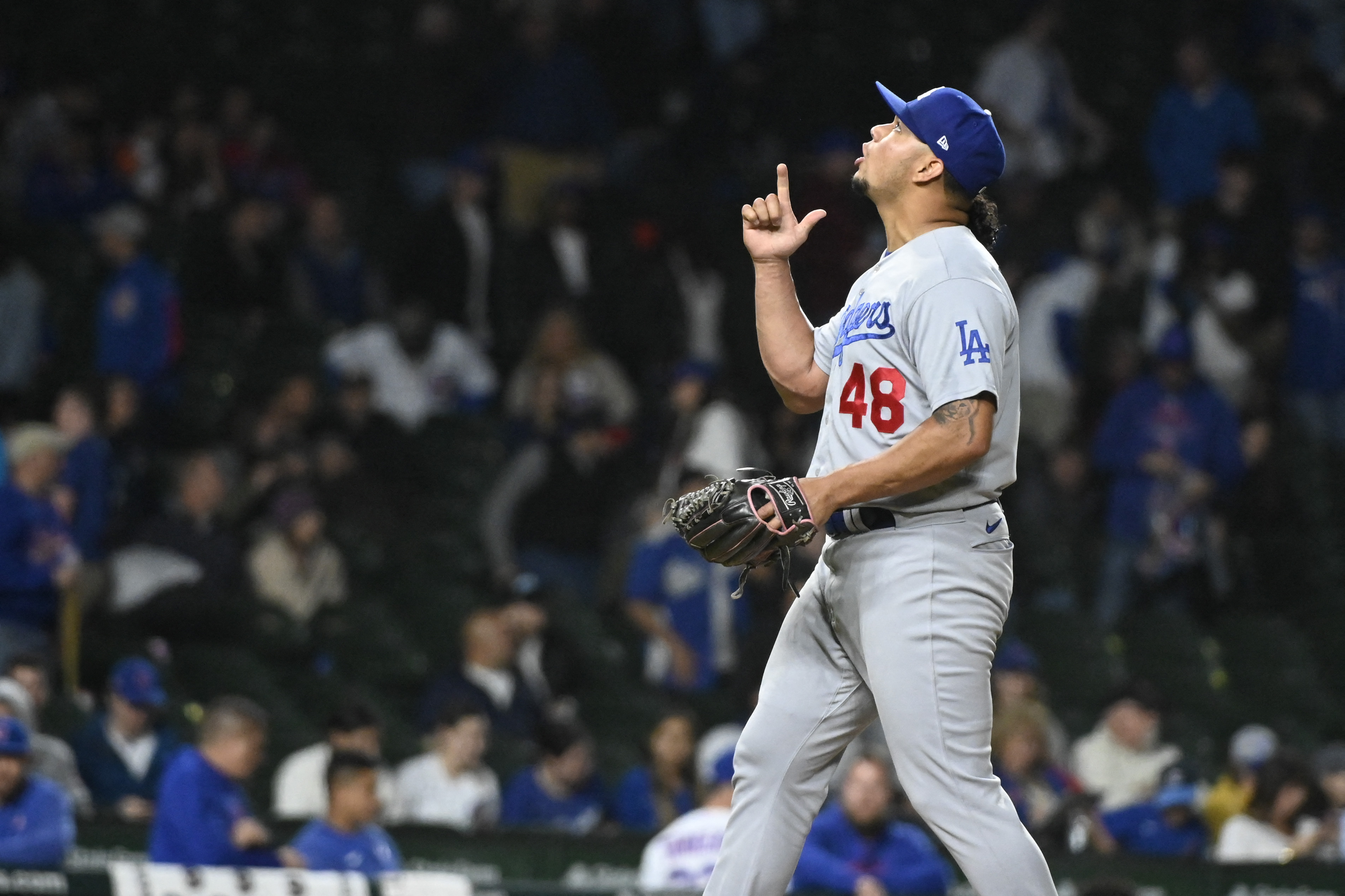 James Outman's 9th-inning slam sends Dodgers past Cubs
