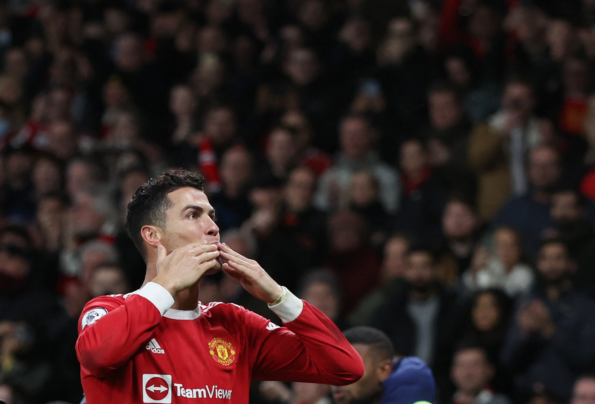 %2A+Ronaldo+Scores+Hat-Trick+as+United+Crush+Liverpool