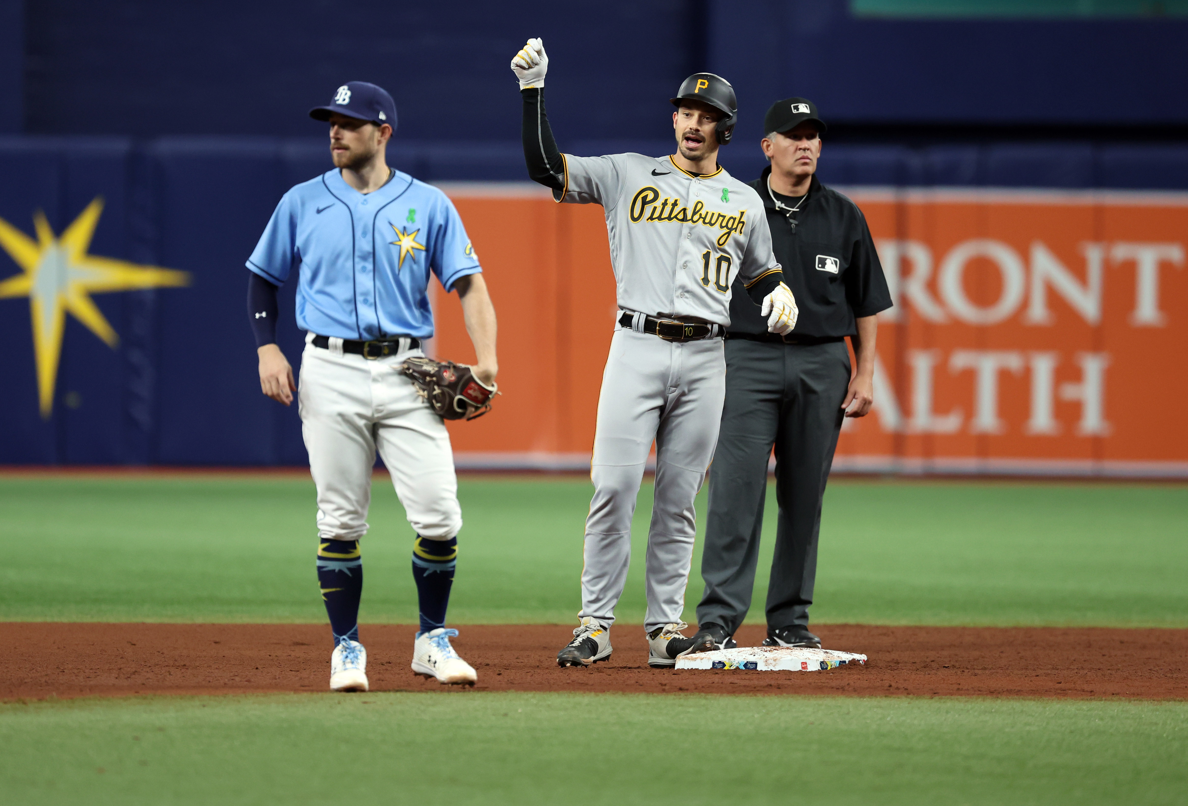 Pittsburgh Pirates face Rays in big series between MLB's top two