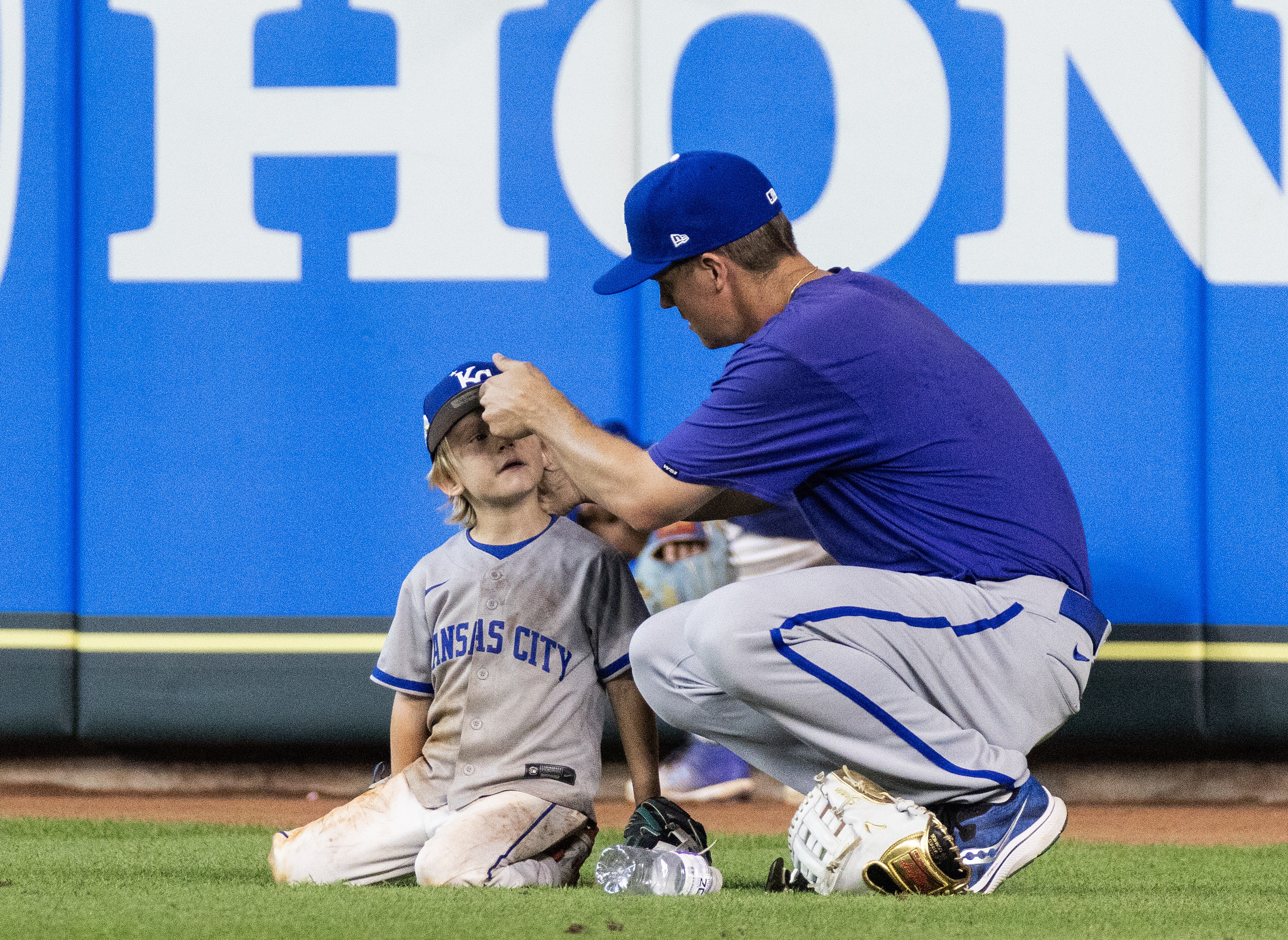 Hot Royals hand Astros another damaging setback