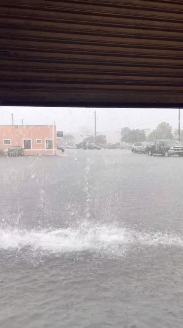 Southeast Florida swamped by more than two feet of rain | Reuters