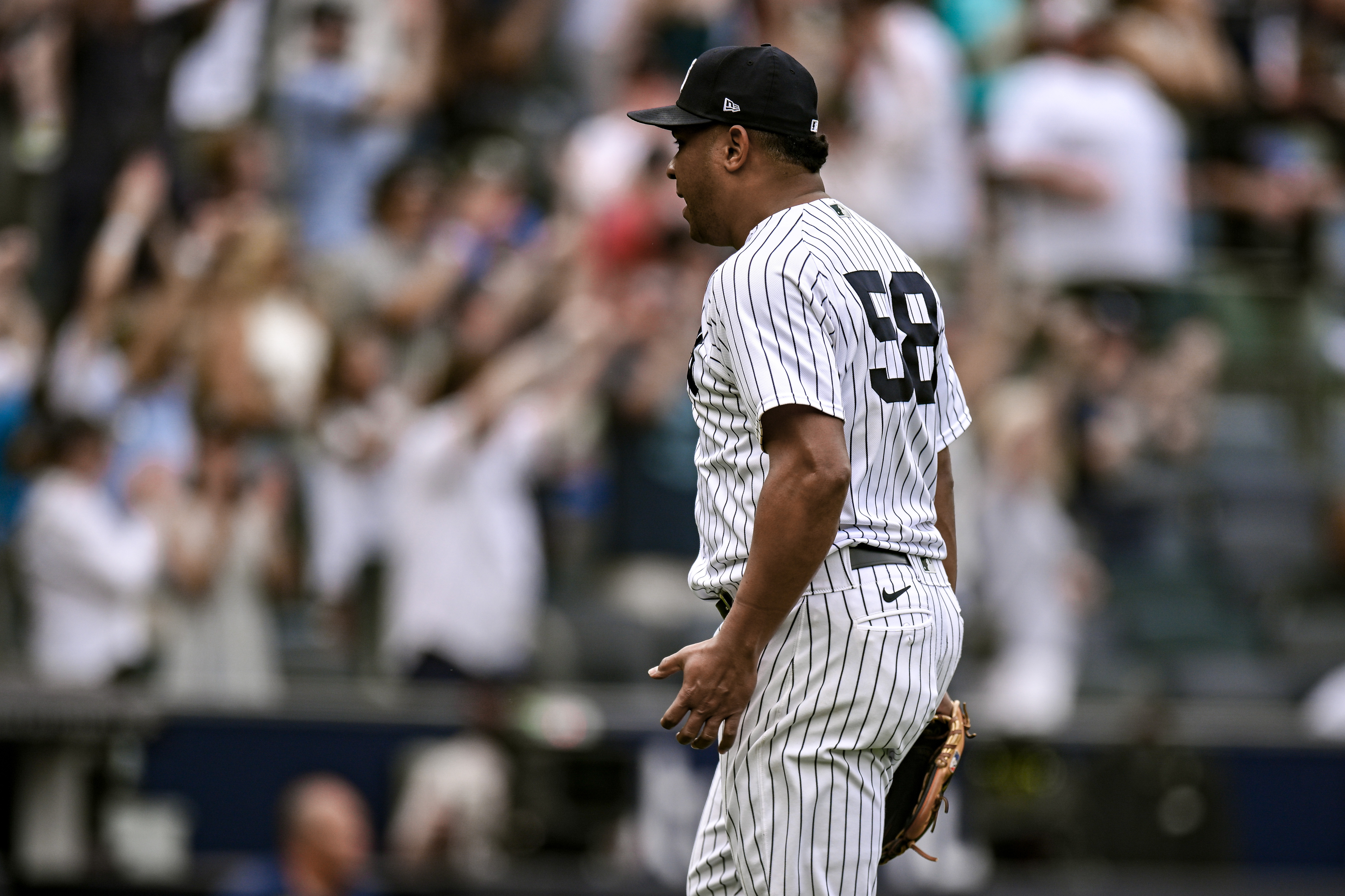 Judge homers, leaves early in Yanks' 9-6 win over Braves