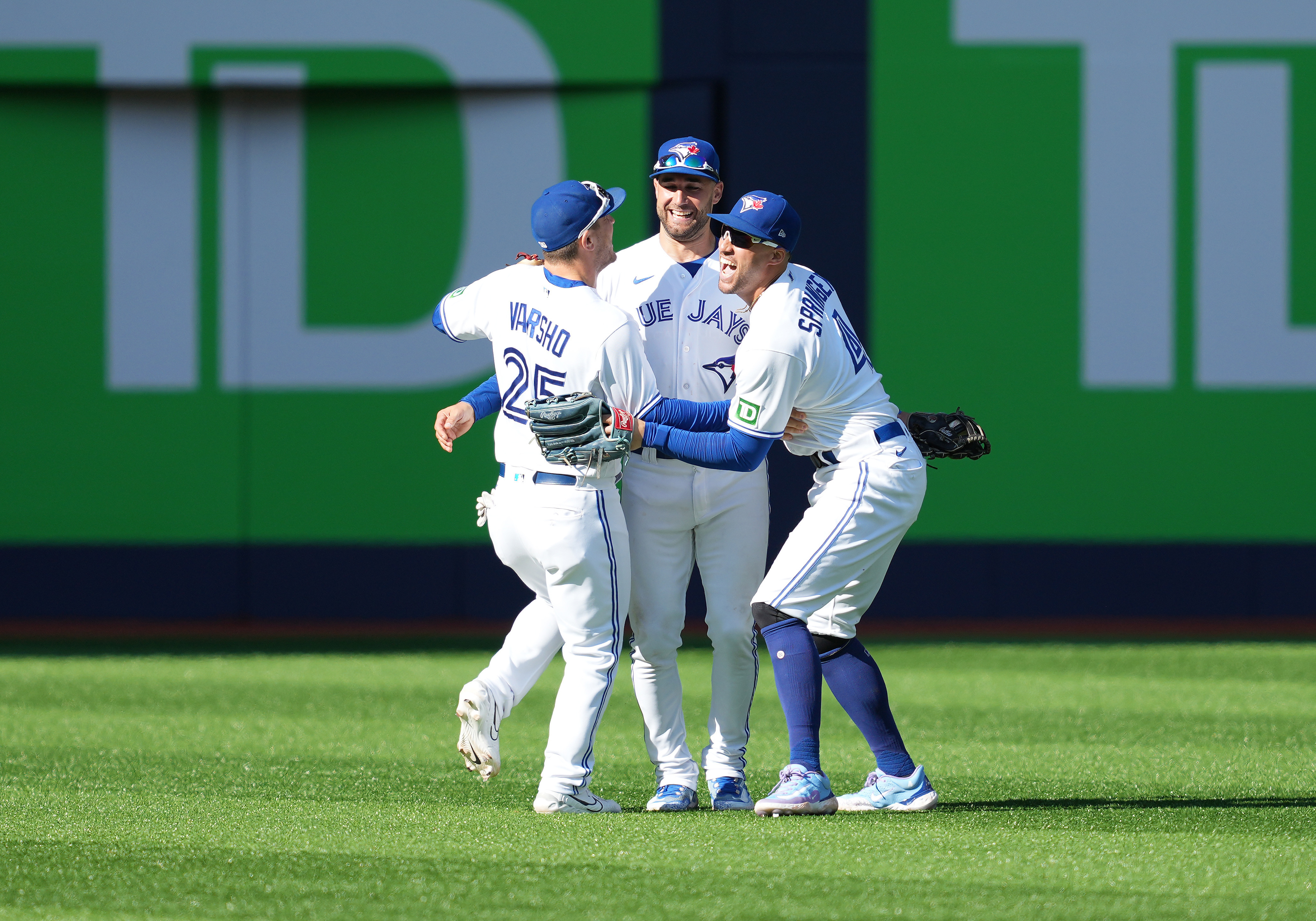 Kevin Kiermaier lifts Blue Jays over Royals as Toronto keeps pace