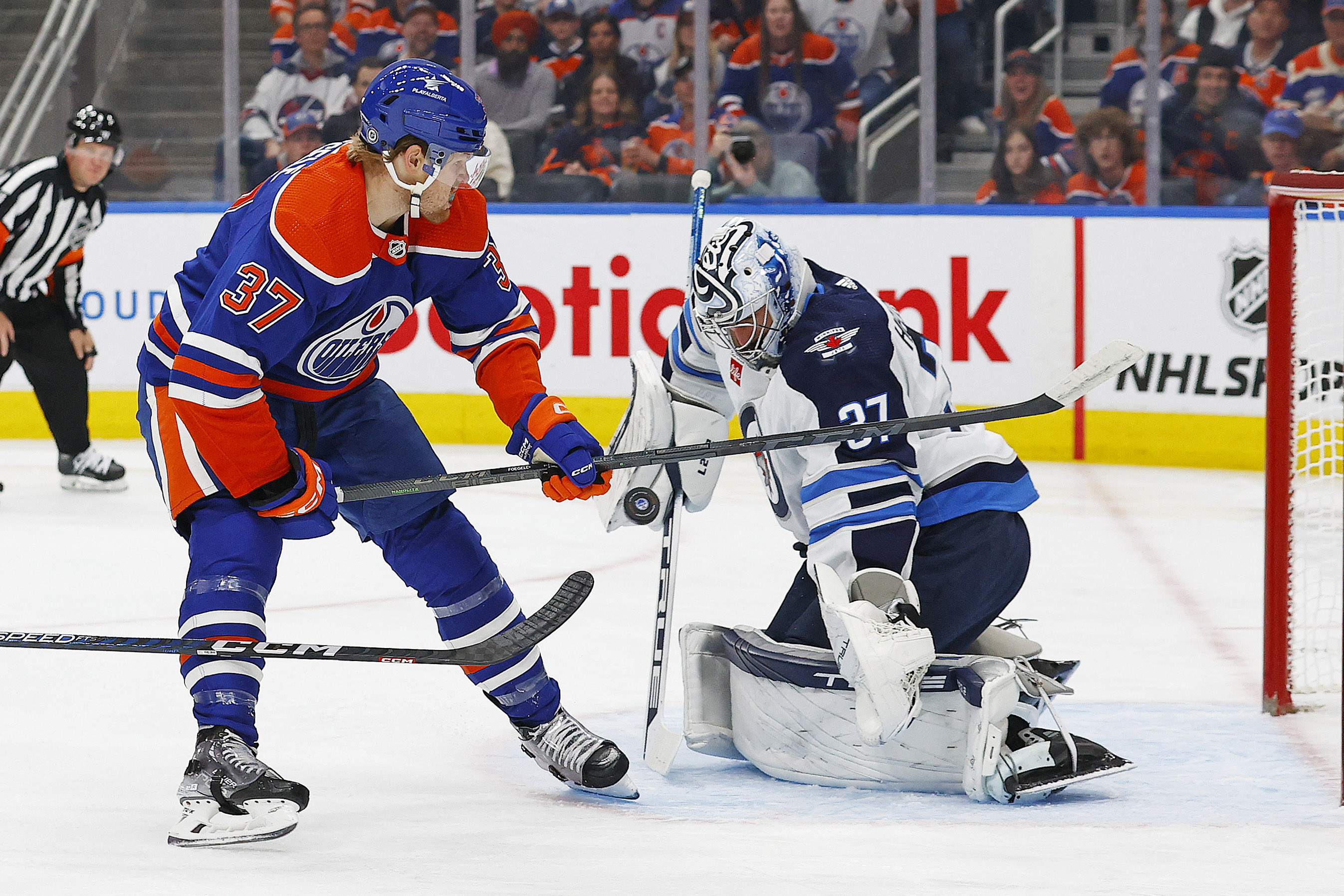 Jets fight back from 2-0 hole, beat Oilers in OT | Reuters