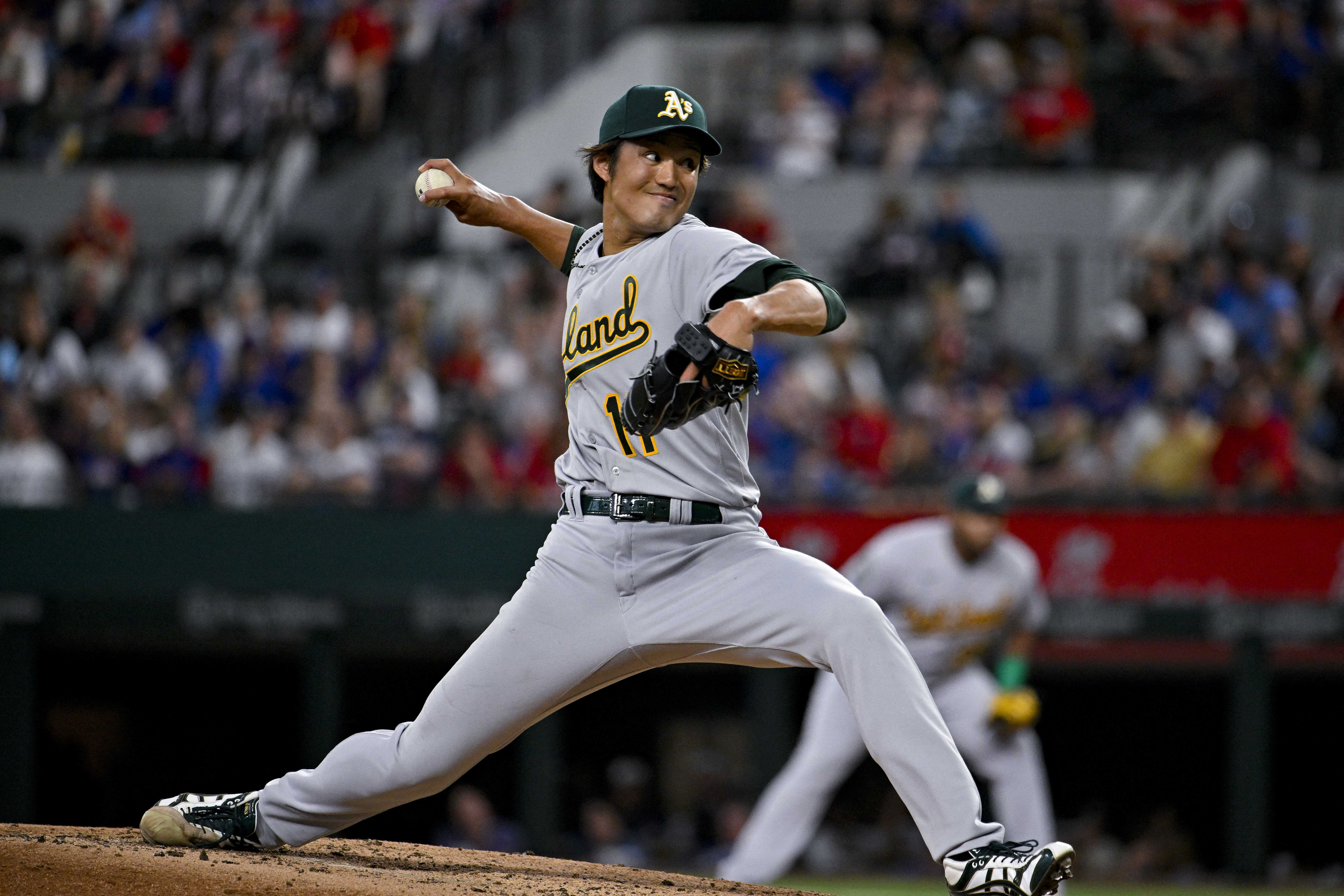 Baseball: Fujinami tagged with loss as A's beaten 18-3 by Rangers
