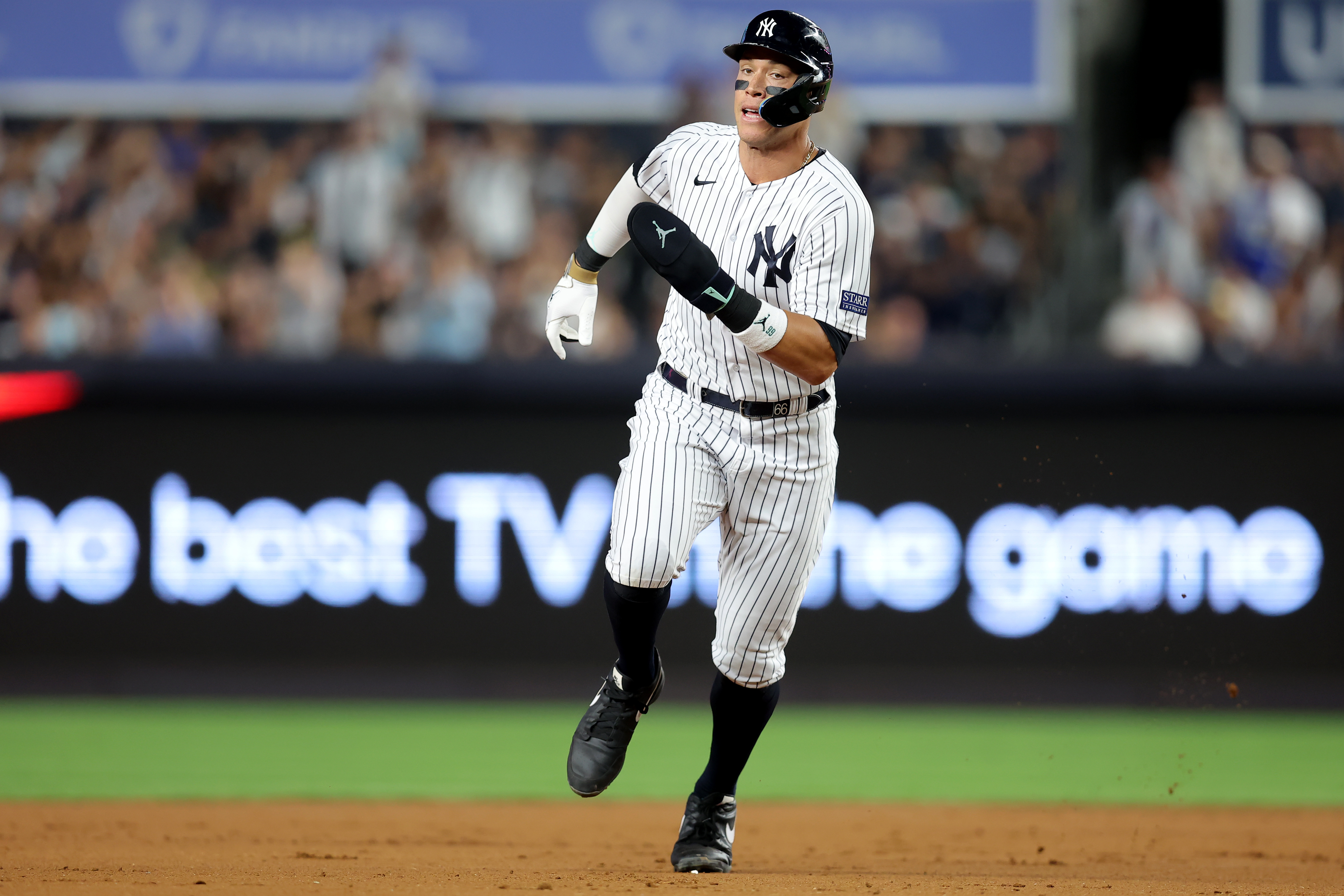 Bader drives in 2 in 3-run 8th, Yankees beat Rays 3-2