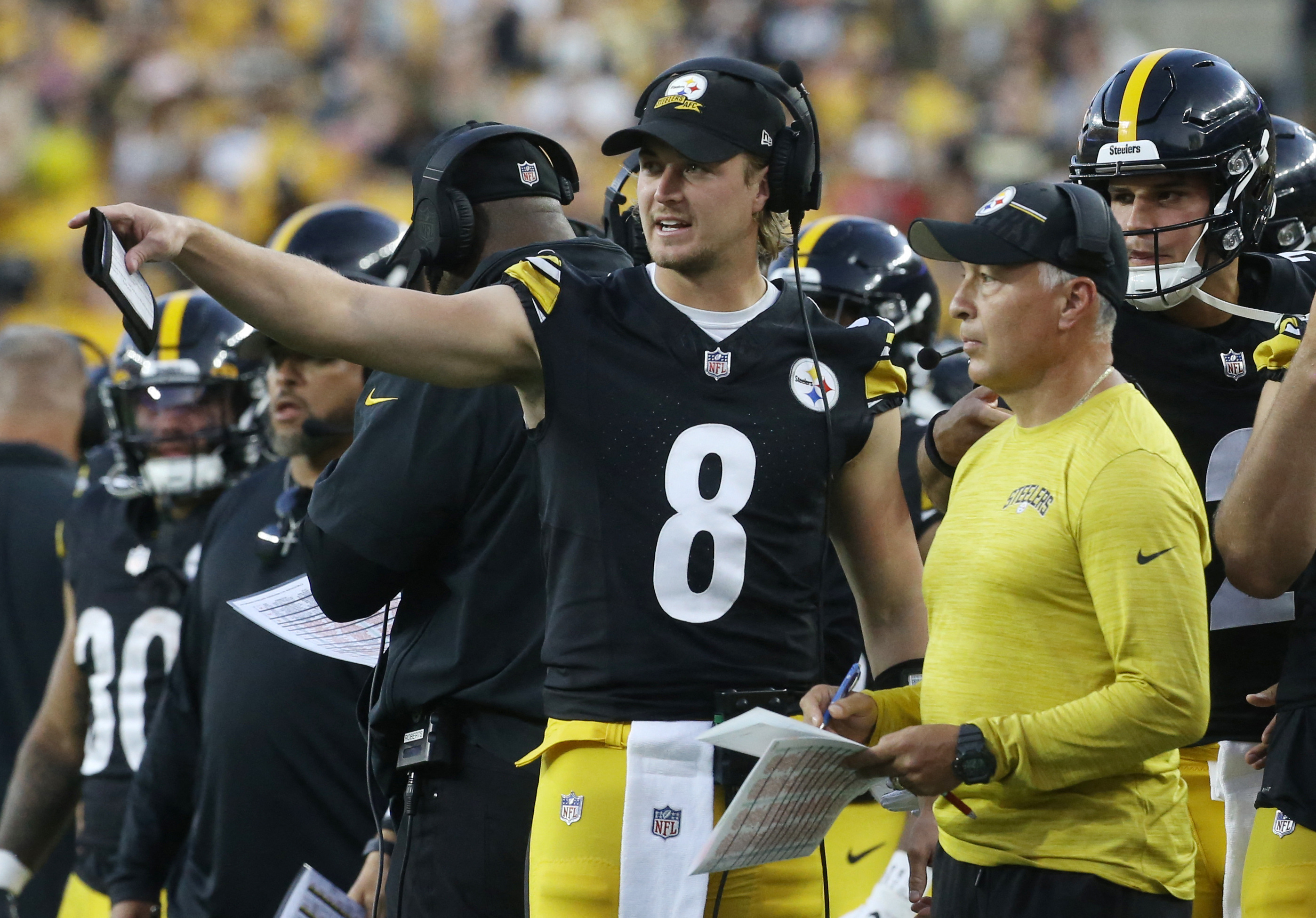 Kenny Pickett, Steelers start fast, down Bills Reuters