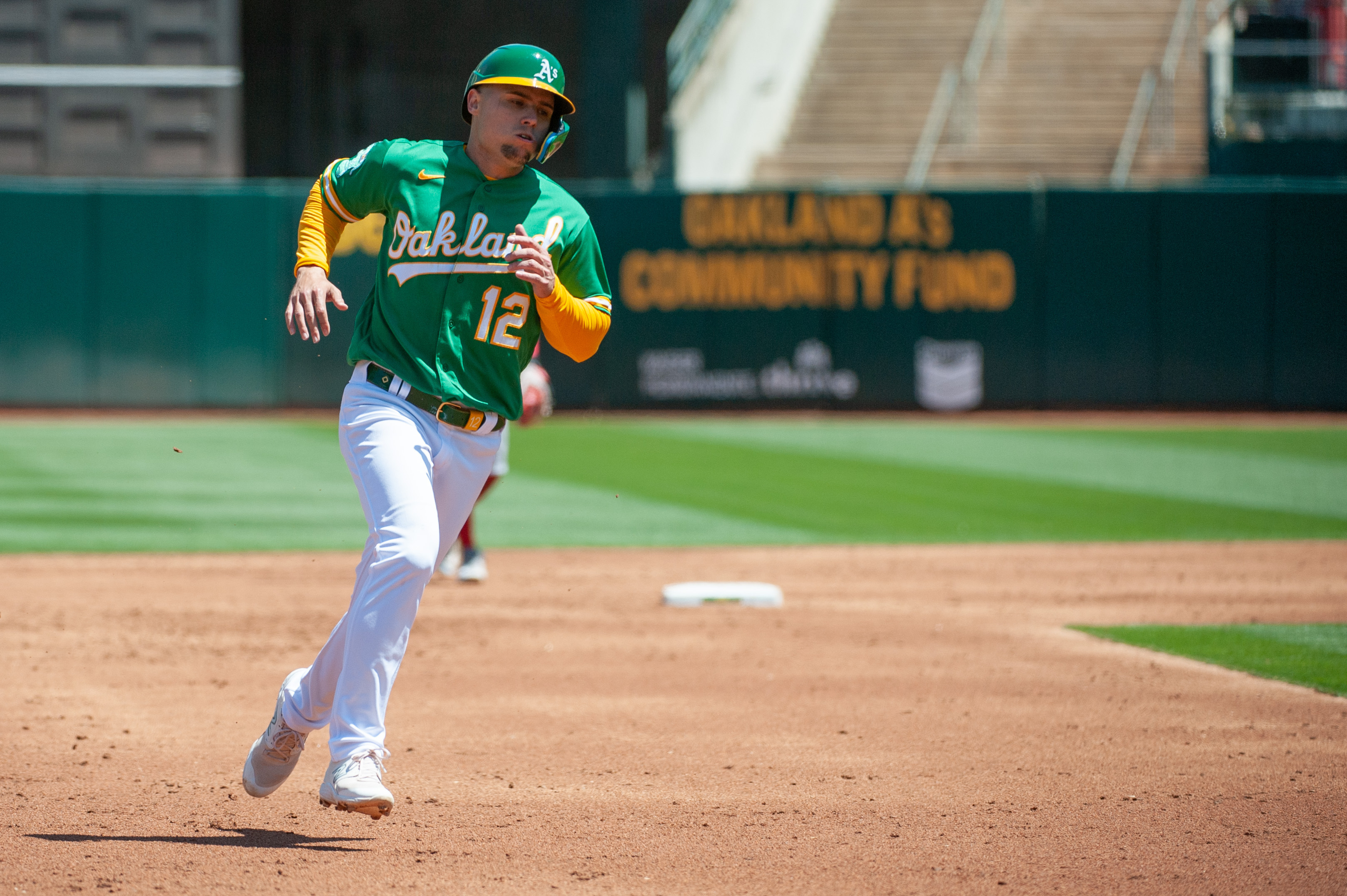 Jake Fraley's fortunate break lifts Reds over Athletics | Reuters