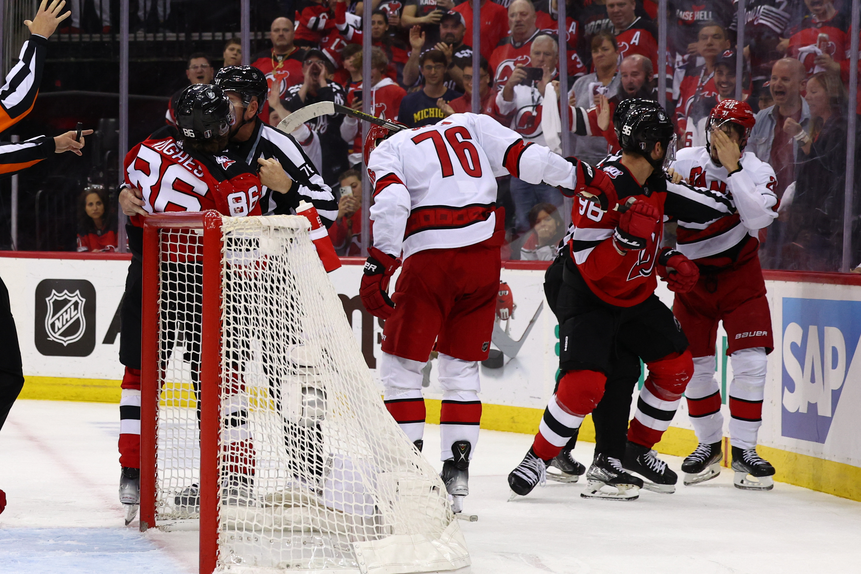 Devils erupt for 8 goals, trim Hurricanes' series lead to 2-1 | Reuters