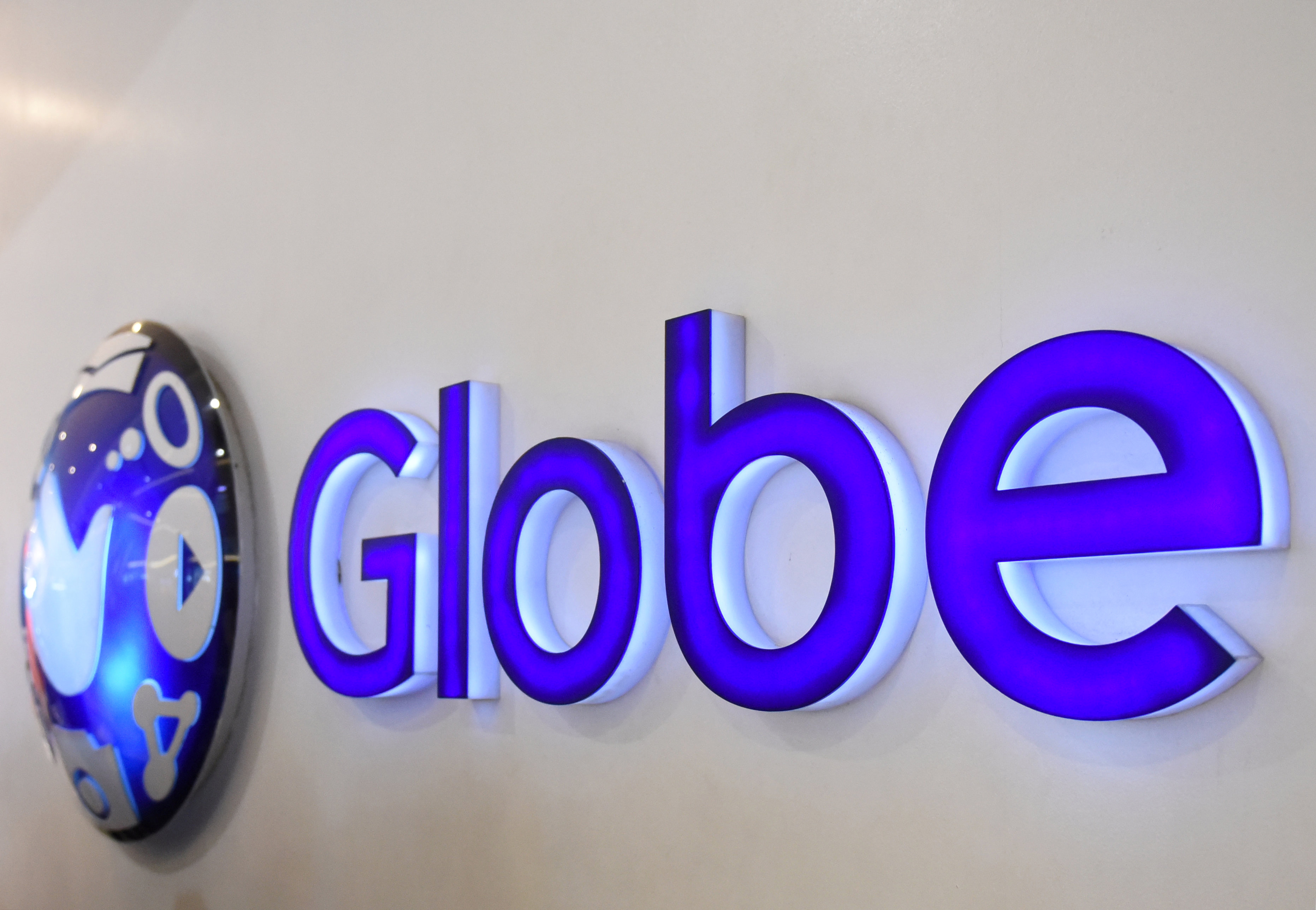 Philippines' Globe sells towers for 340 million Reuters