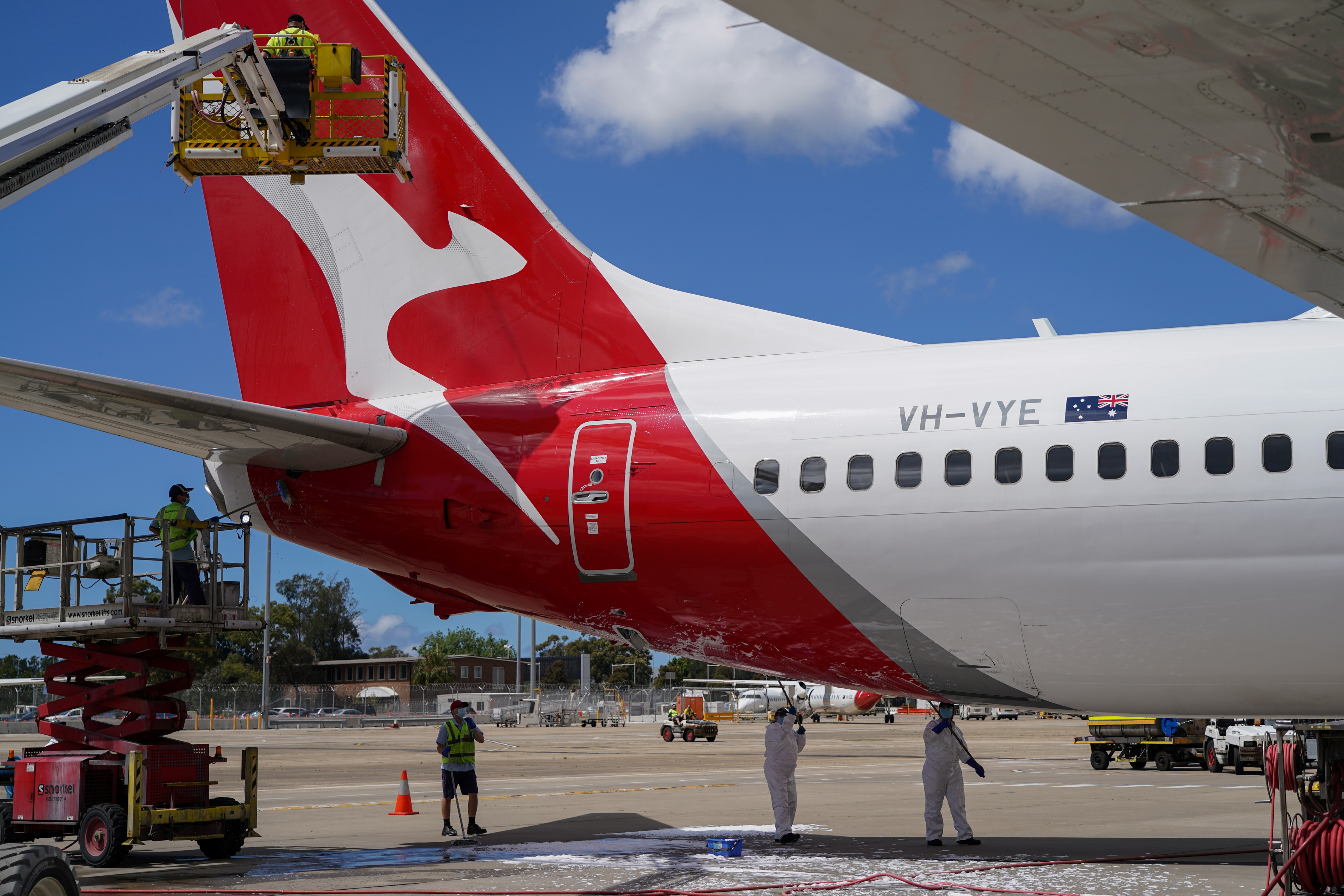 Qantas begins preparing and equipping planes for return of international flights in Sydney
