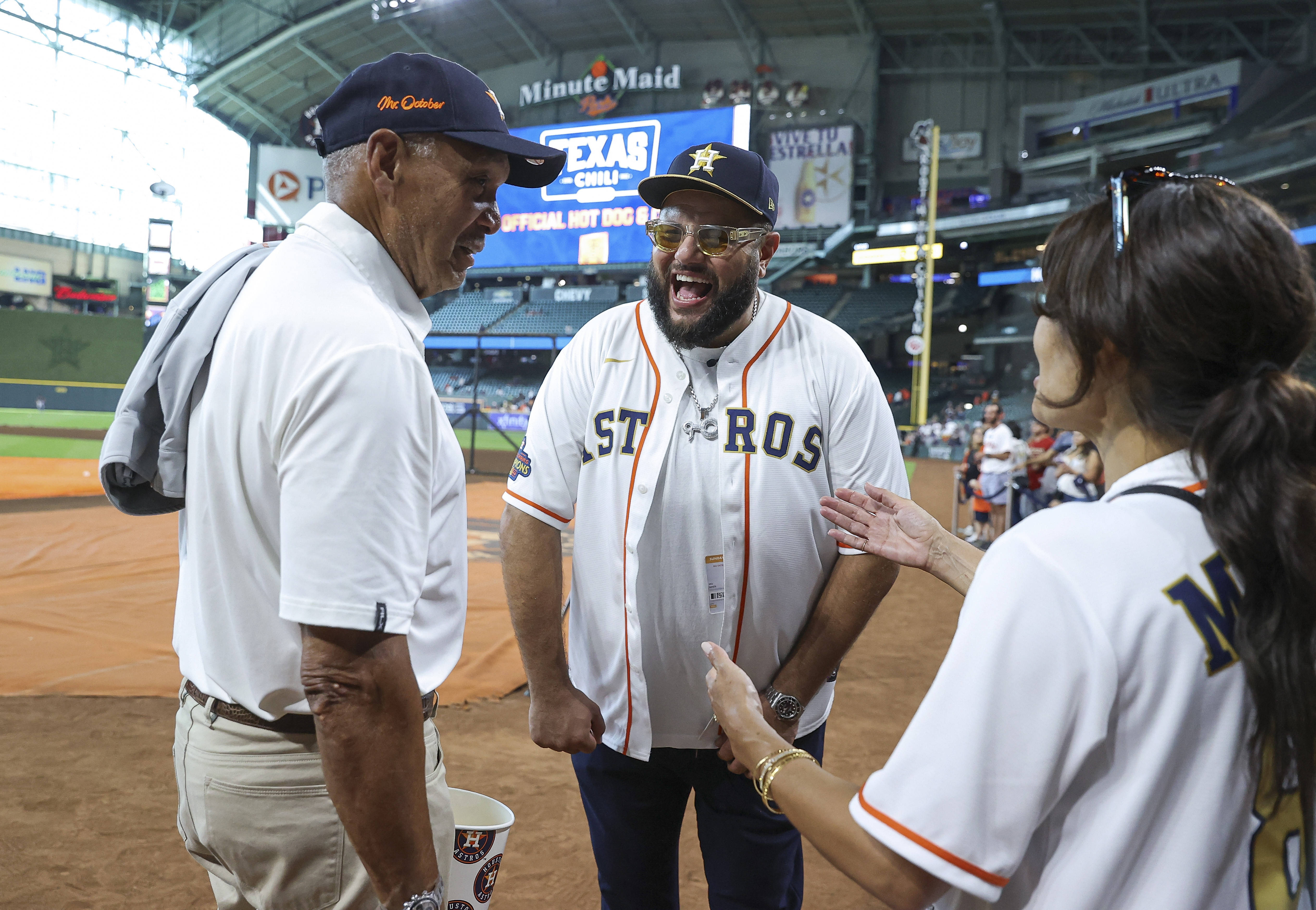 Altuve's 3-run homer in 9th caps Astros' rally past Yankees