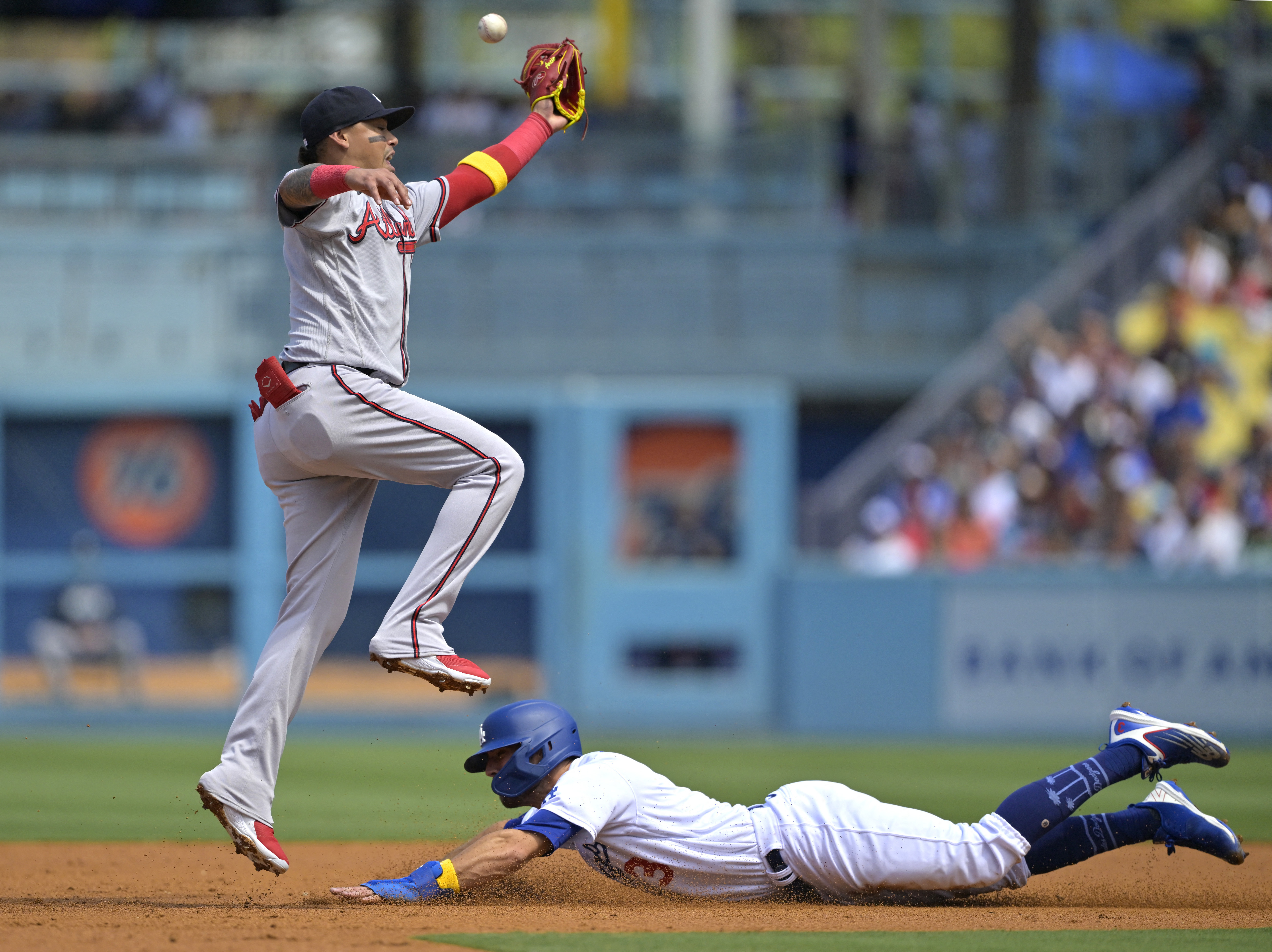 Brusdar Graterol NLCS Game-Used Jersey Against Atlanta Braves