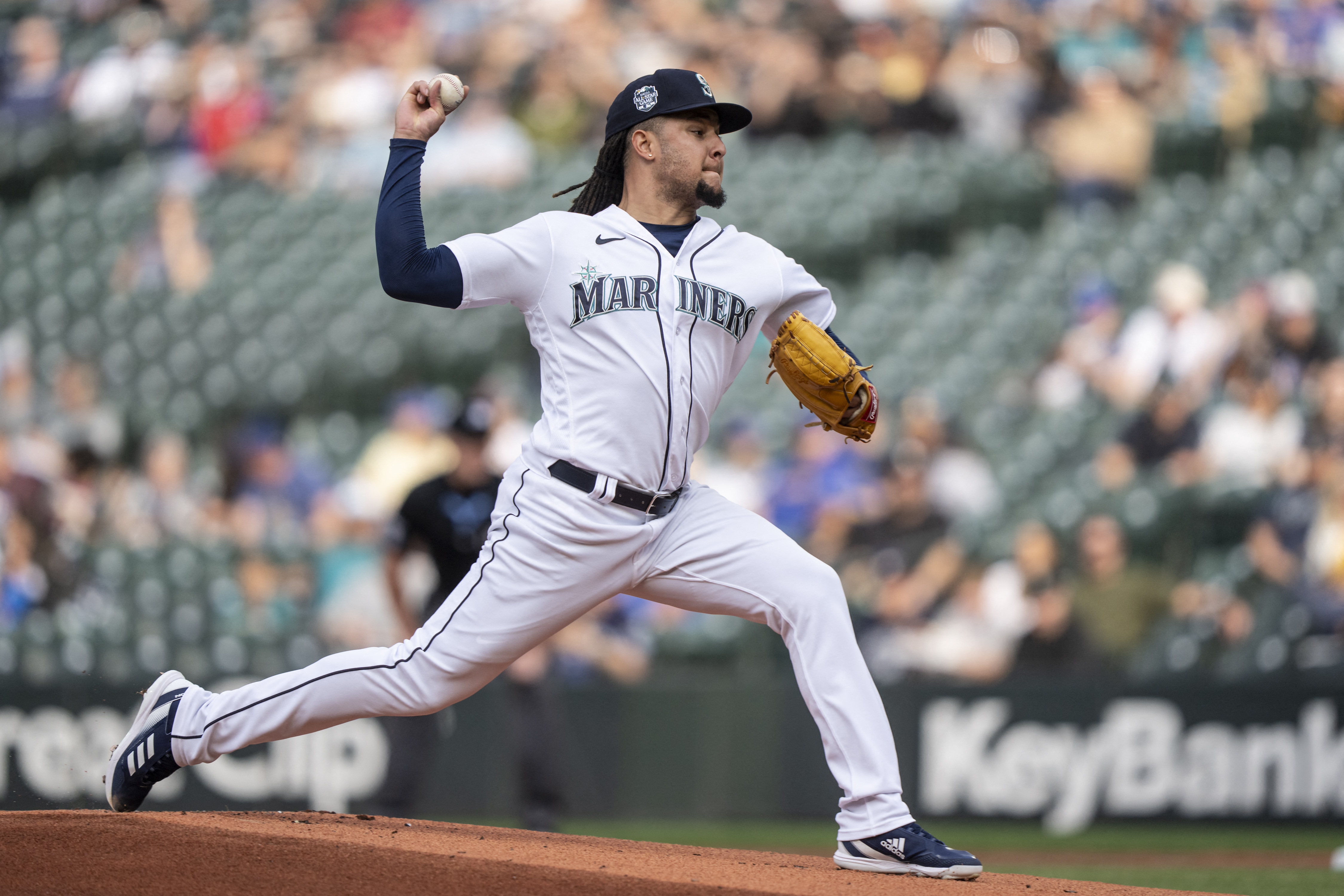 Luis Castillo to pitch Game 2 of Mariners-Astros ALDS