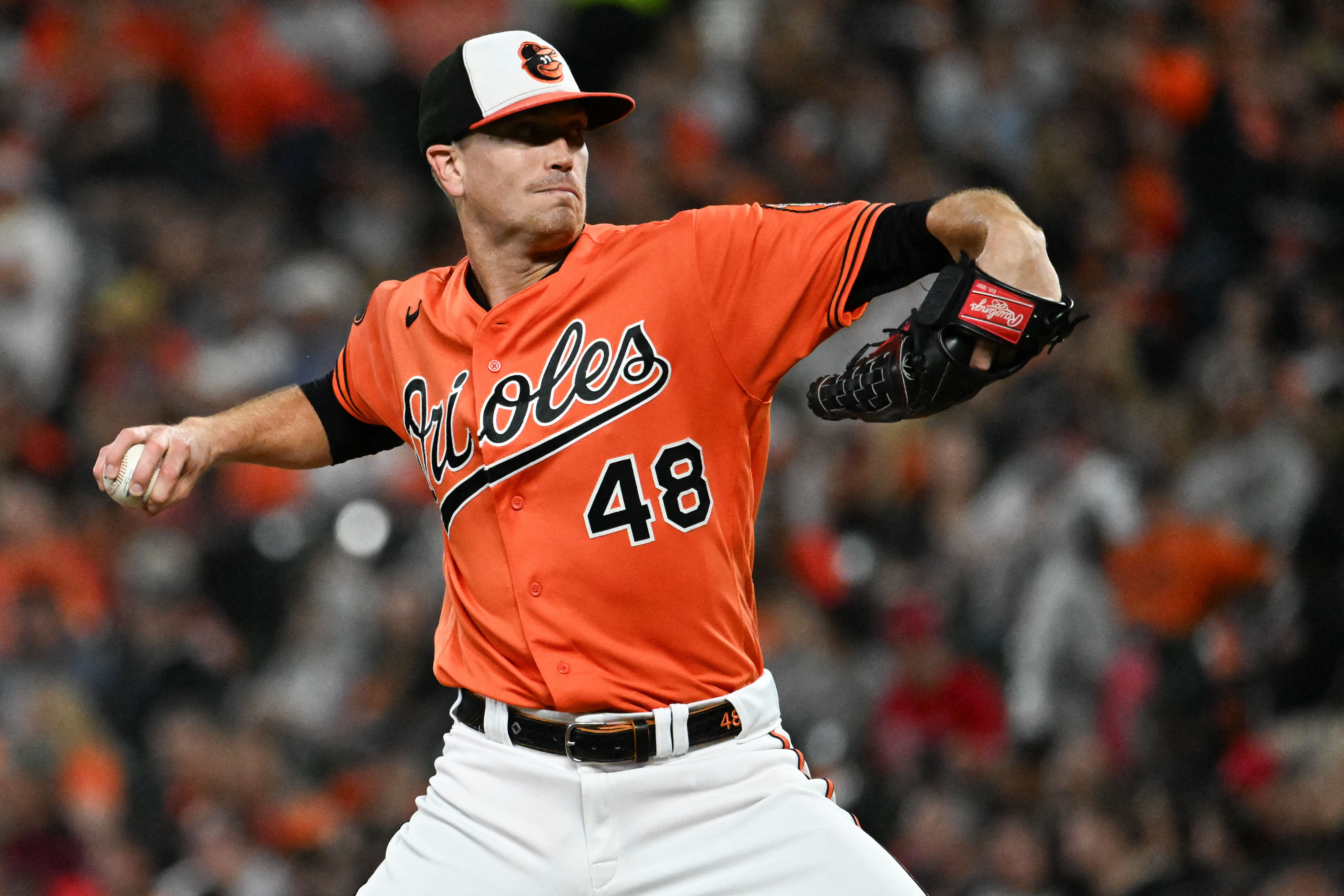 Orioles topple Red Sox, 5-2