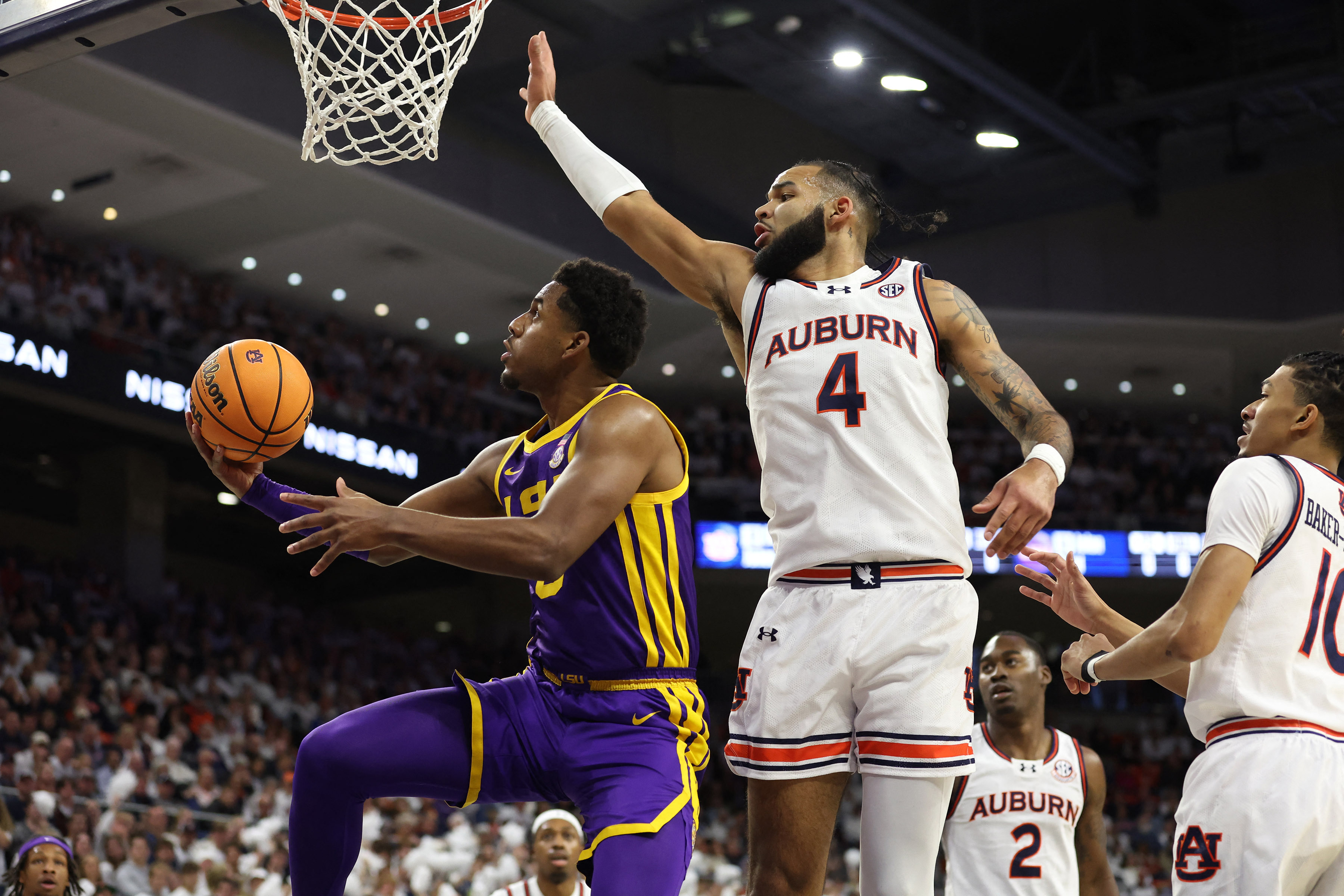 No. 16 Auburn Defeats LSU For Ninth Straight Win | Reuters