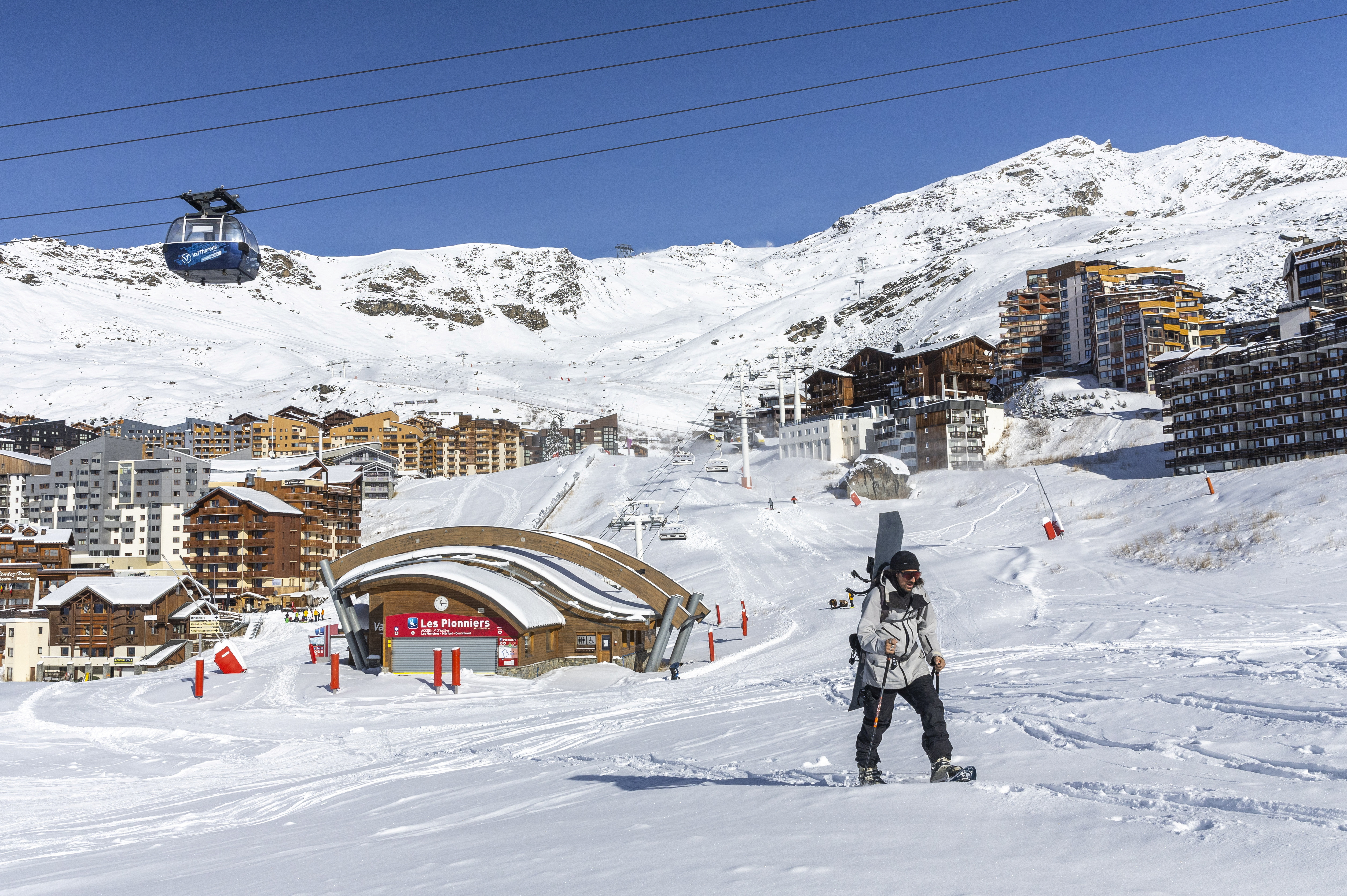 Ski season preparation in Val Thorens