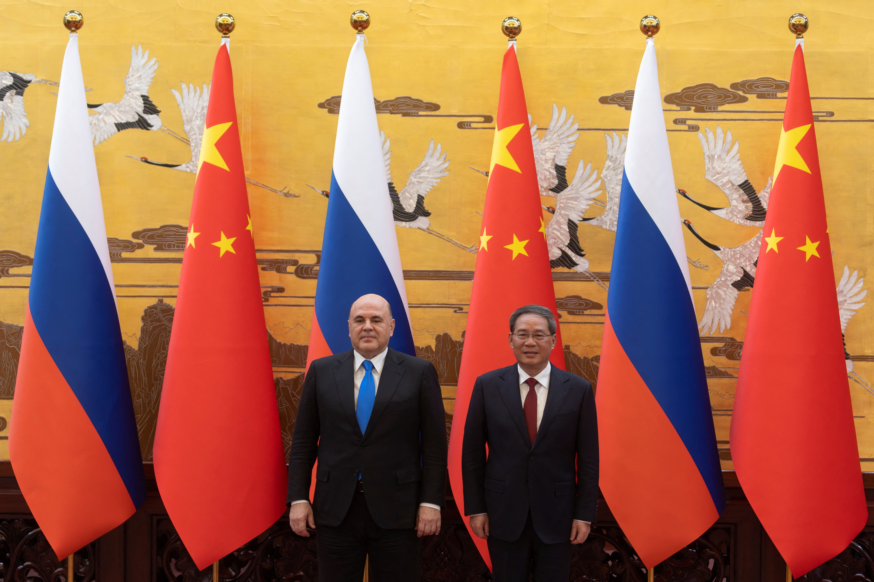 Russia, China seal economic pacts amid Western criticism | Reuters
