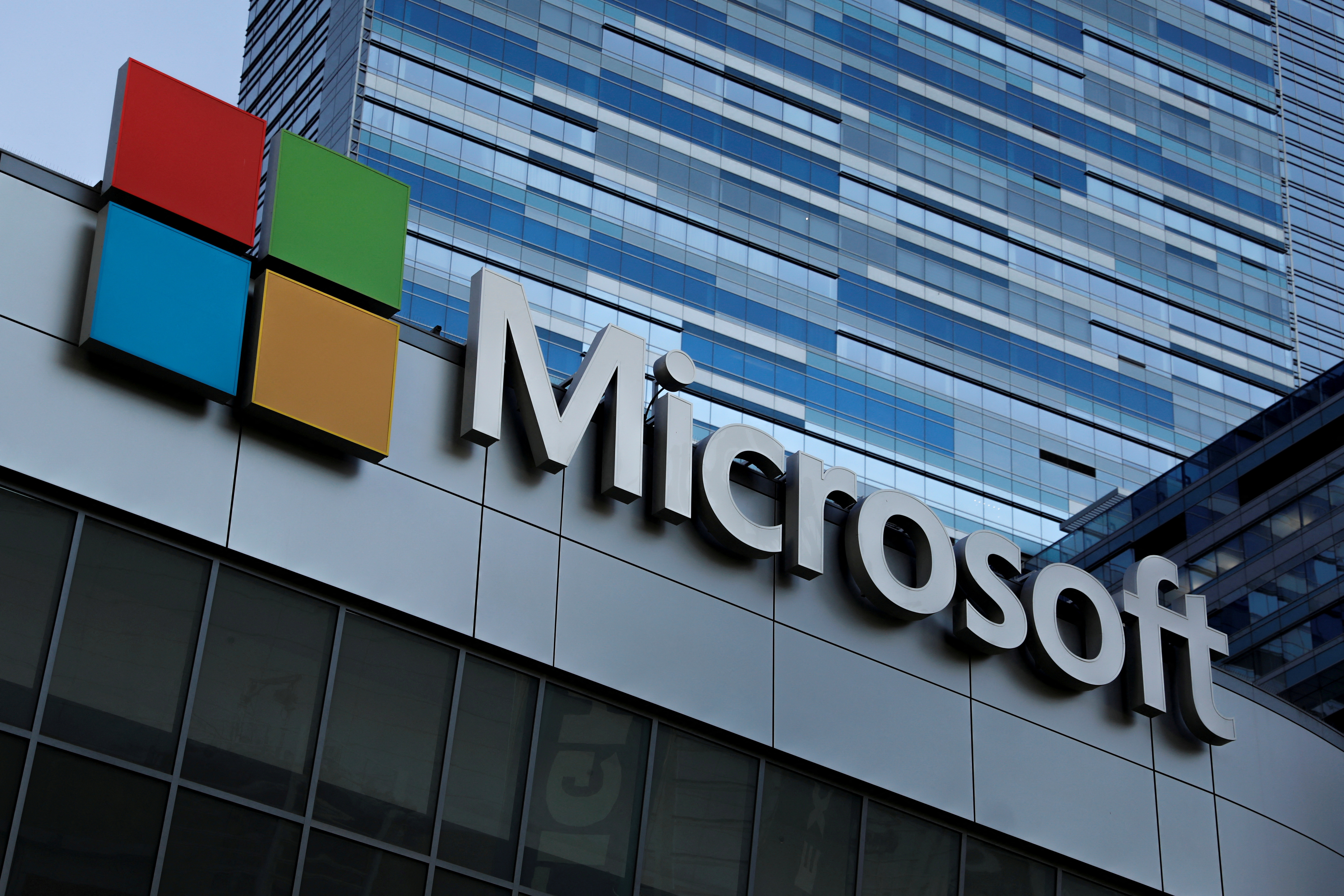 Microsoft's Outlook email service hit by outage