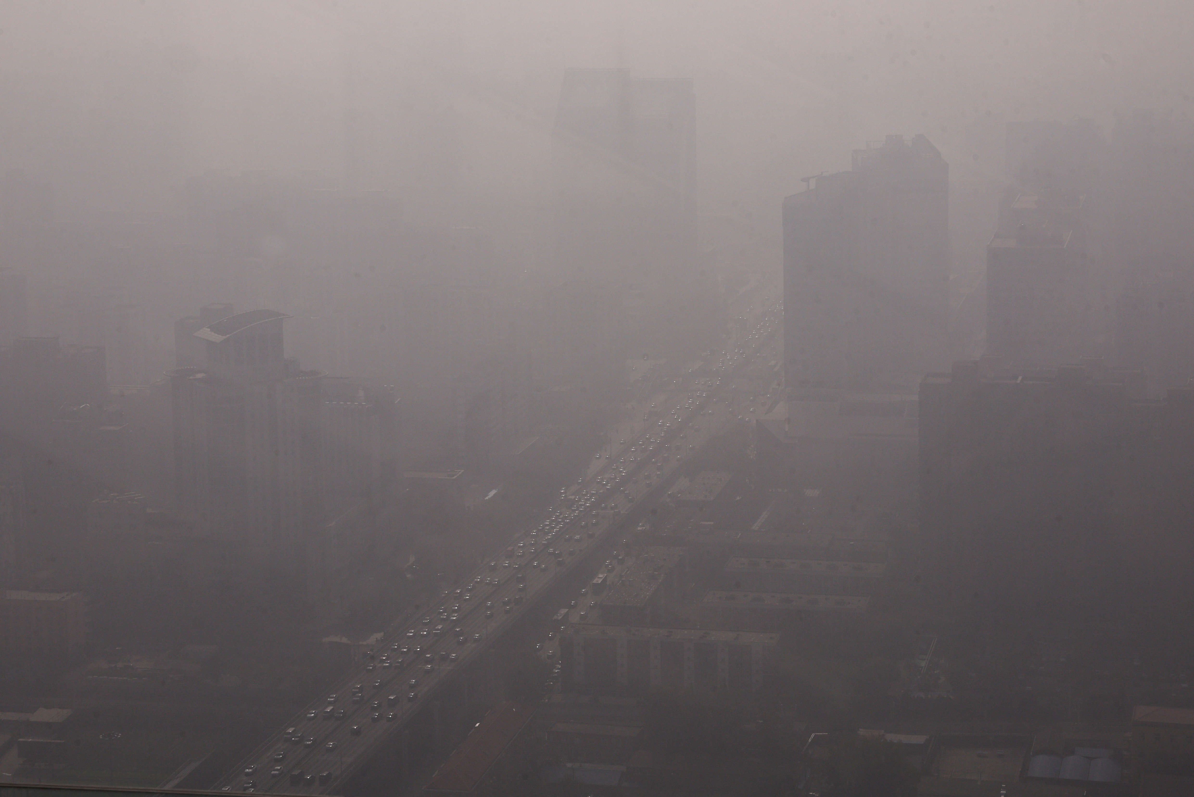 Beijing shrouded in smog