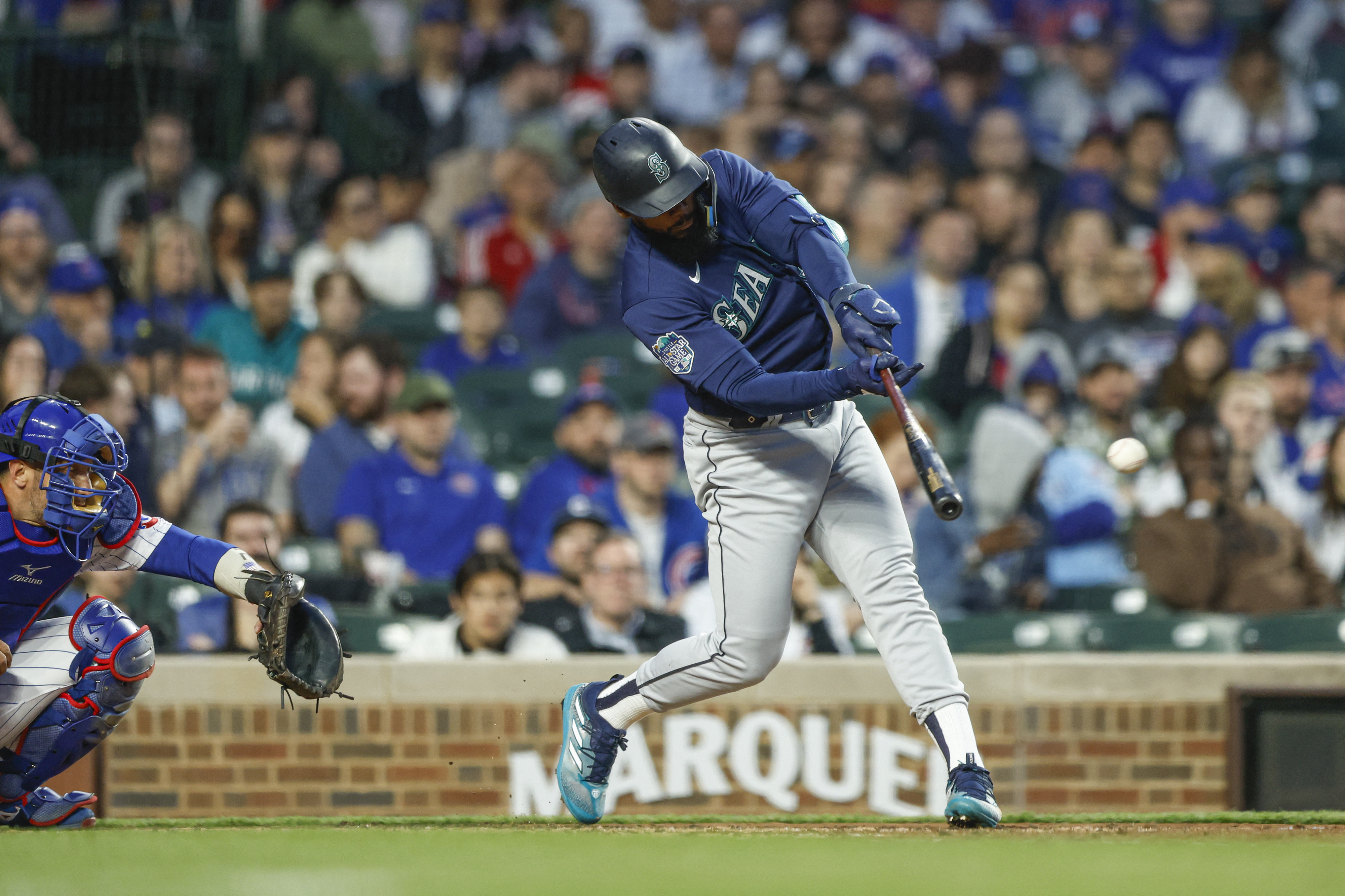 Cubs walk-off Mariners in the 10th, Sports