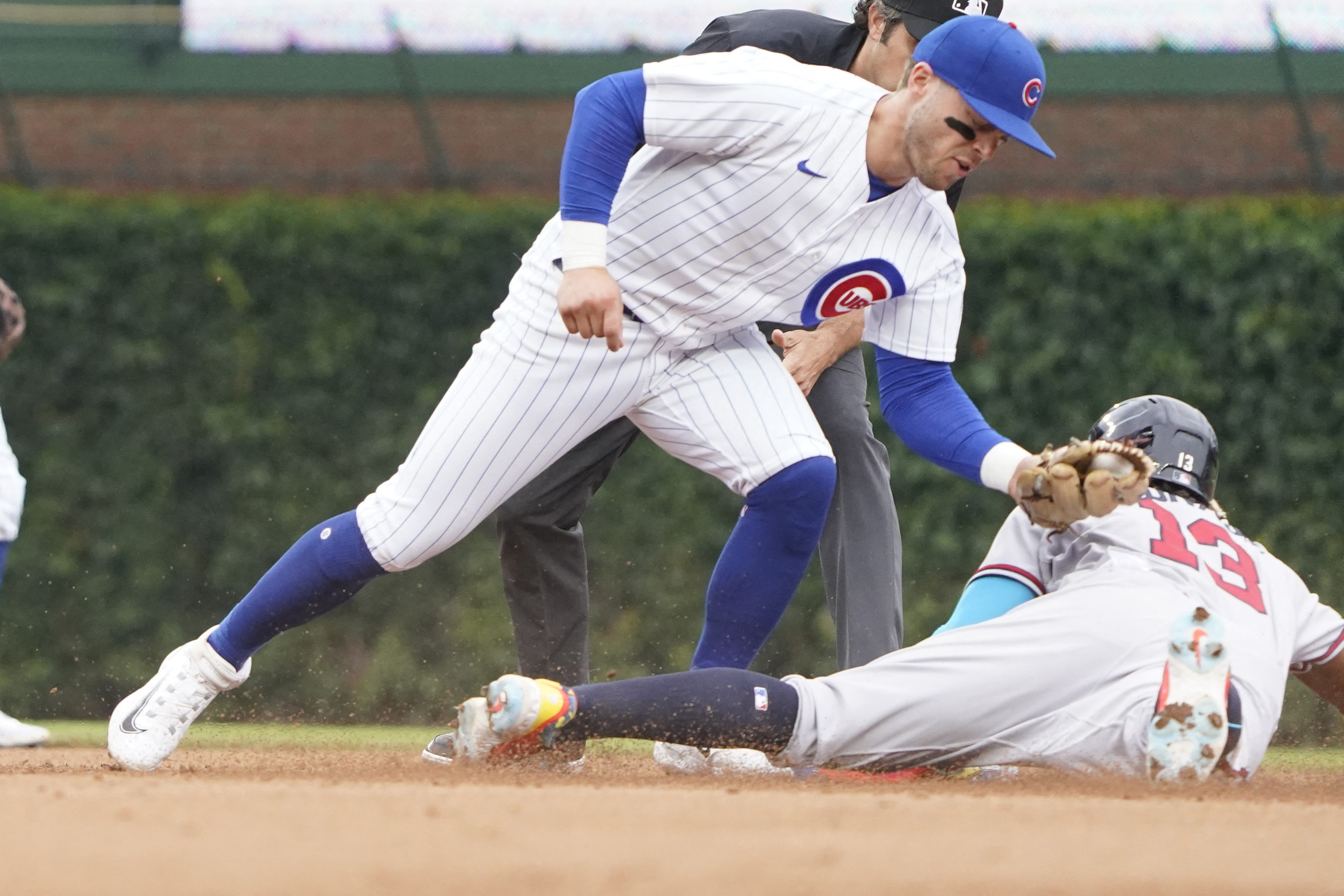 Cubs 6, Braves 4: Playoff atmosphere takes hold around Cubs. Is it here to  stay? - Chicago Sun-Times