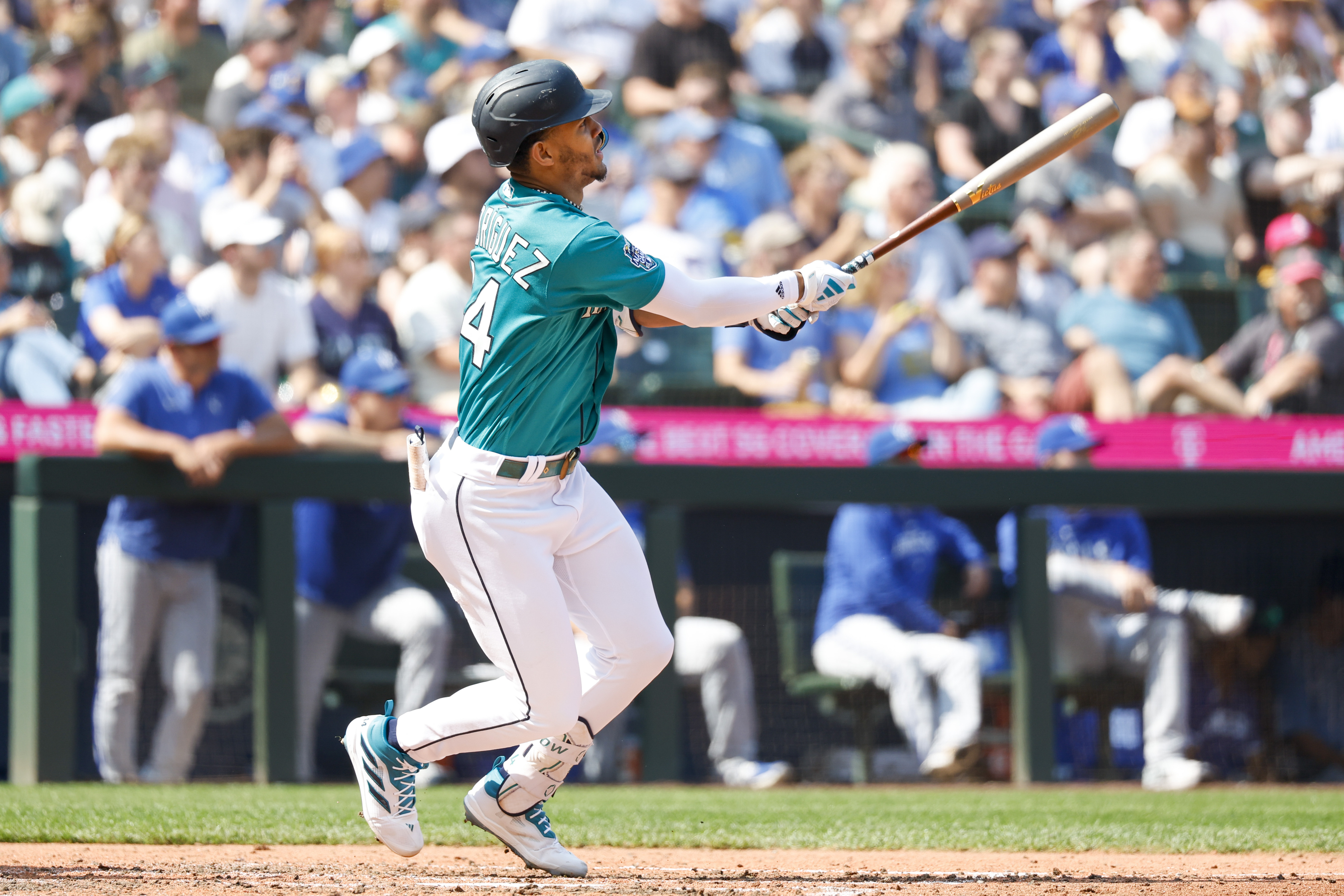 Teoscar Hernández homers twice to lead Mariners over Royals 15-2 - Newsday