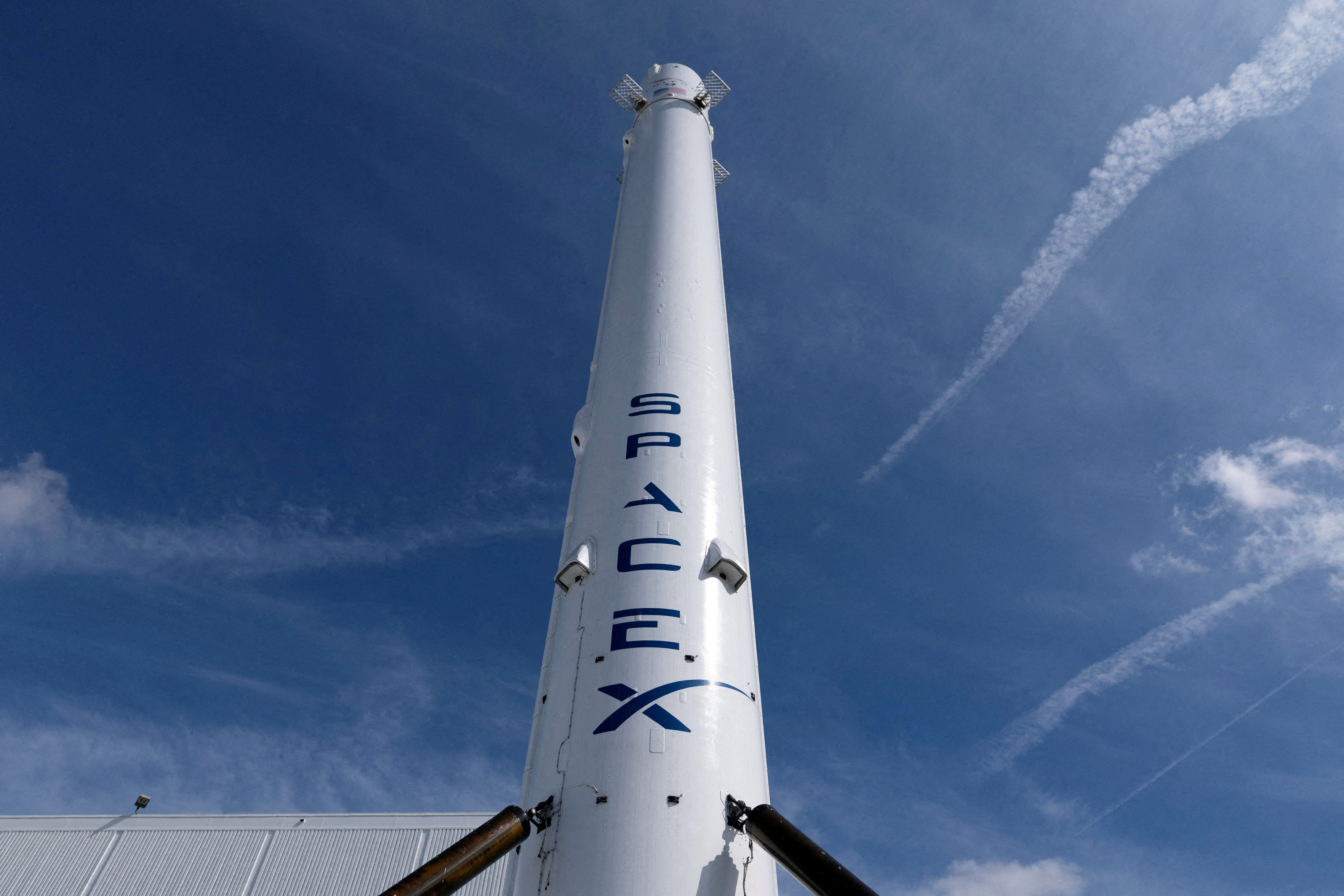 4ヶ月前に当選したのですが、使う予定がないため、売りに出します。 スペースX、IPO後通常より早期の株式売却制限解除容認へ | ロイター