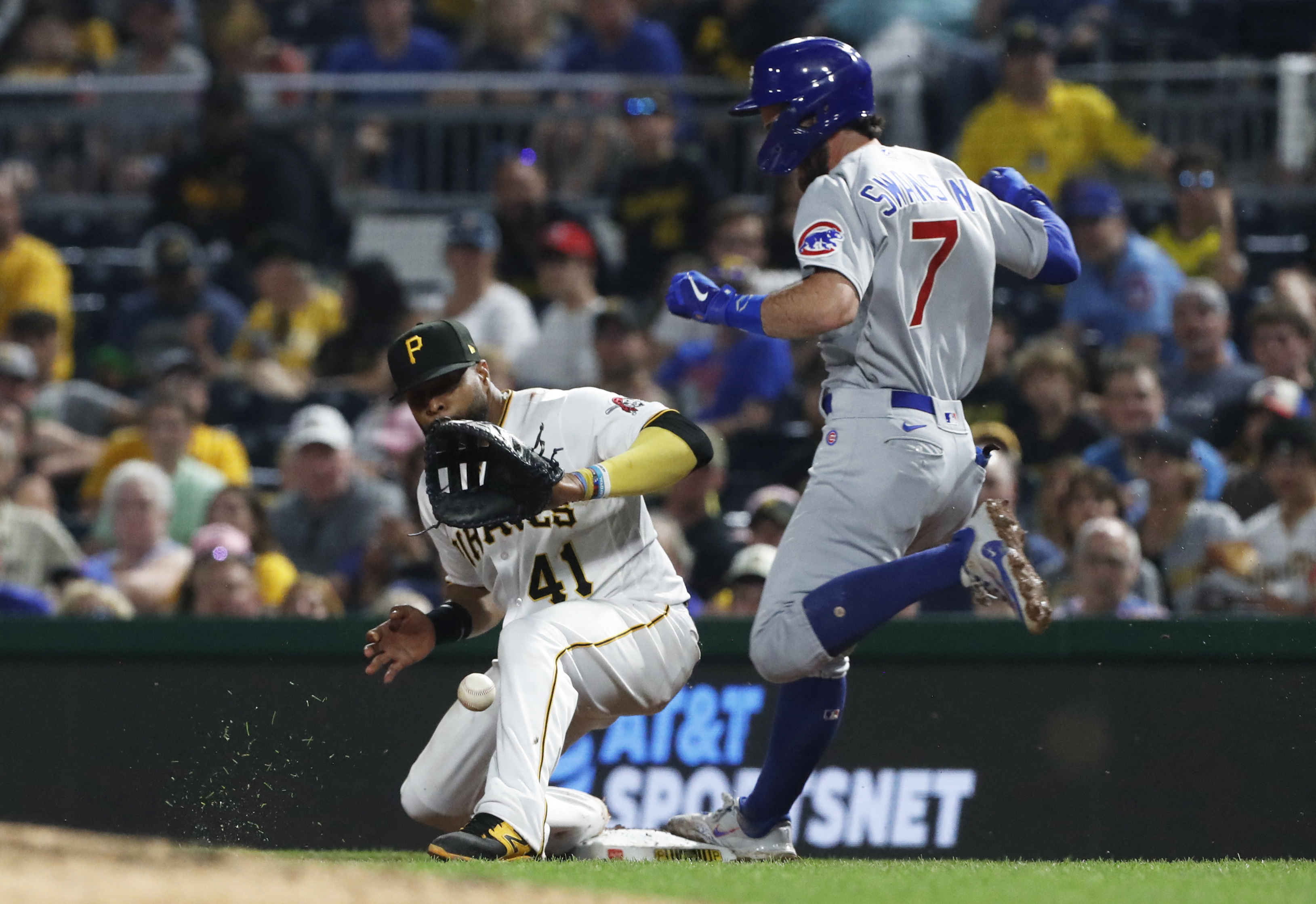 Mike Tauchman is Why Everyone is Careful With Injuries Anymore - Cubs -  North Side Baseball