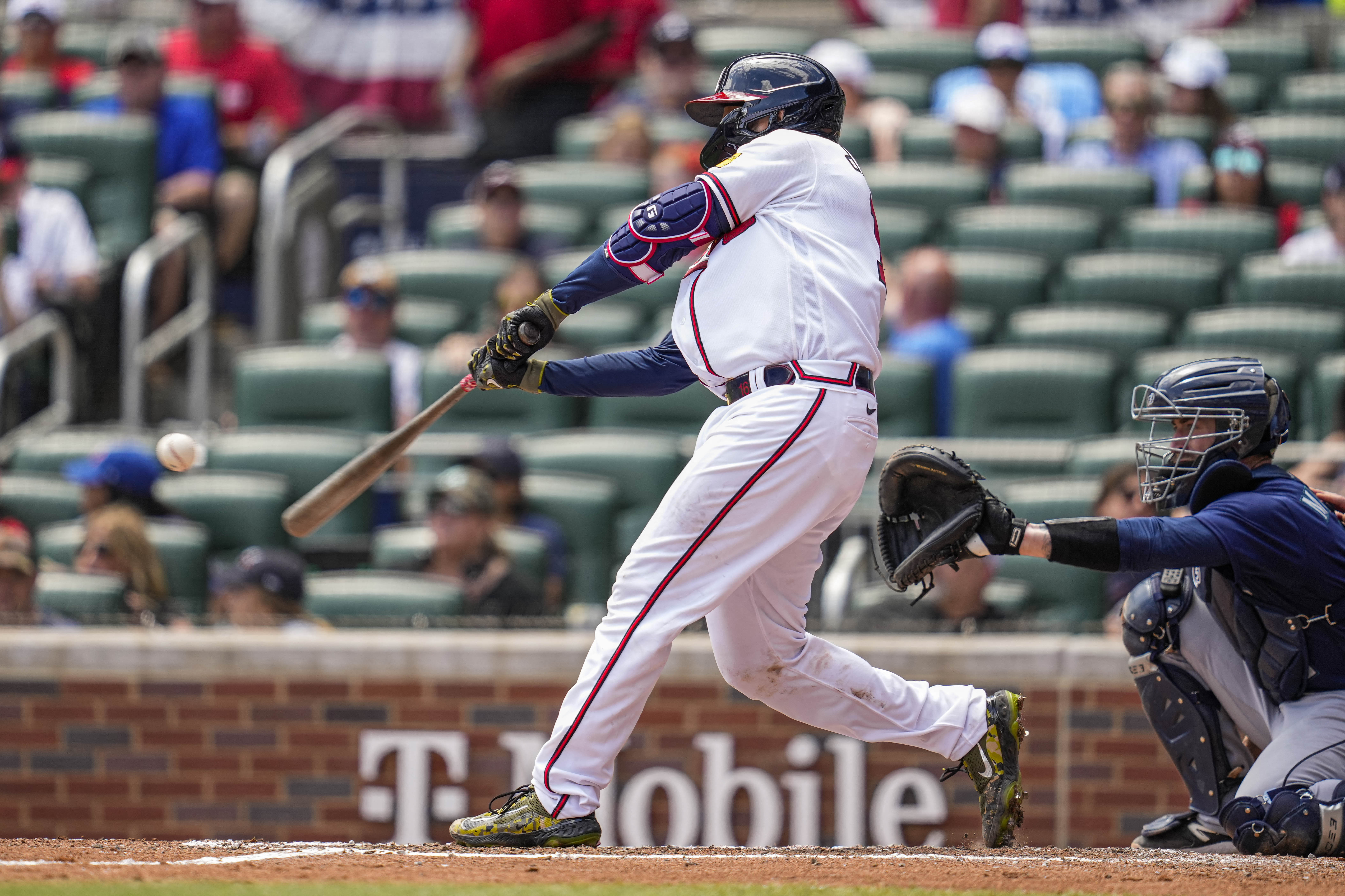 Braves' Jared Shuster stifles Mariners for first MLB win