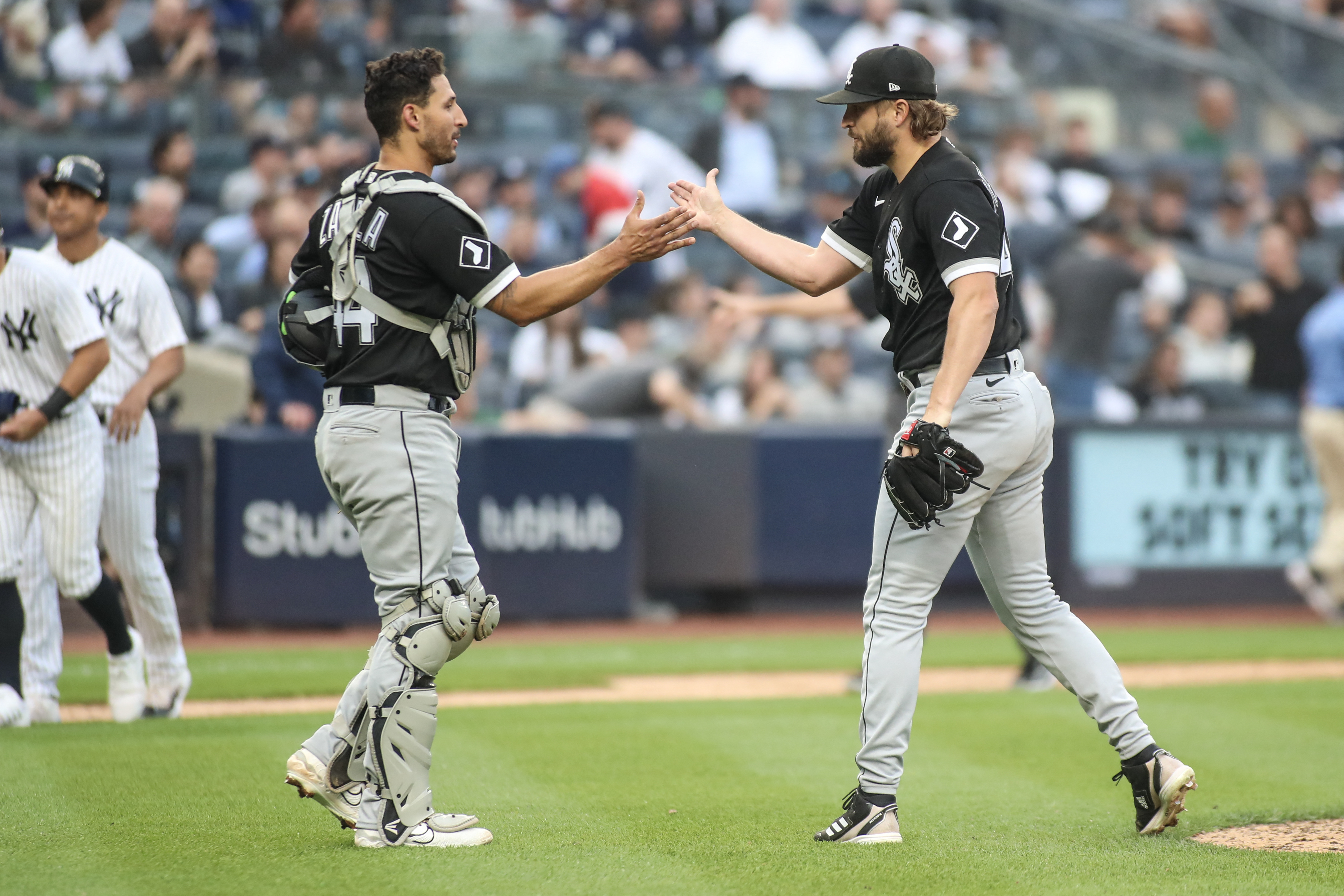 Randy Vasquez's first win lifts Yanks to DH split vs. White Sox