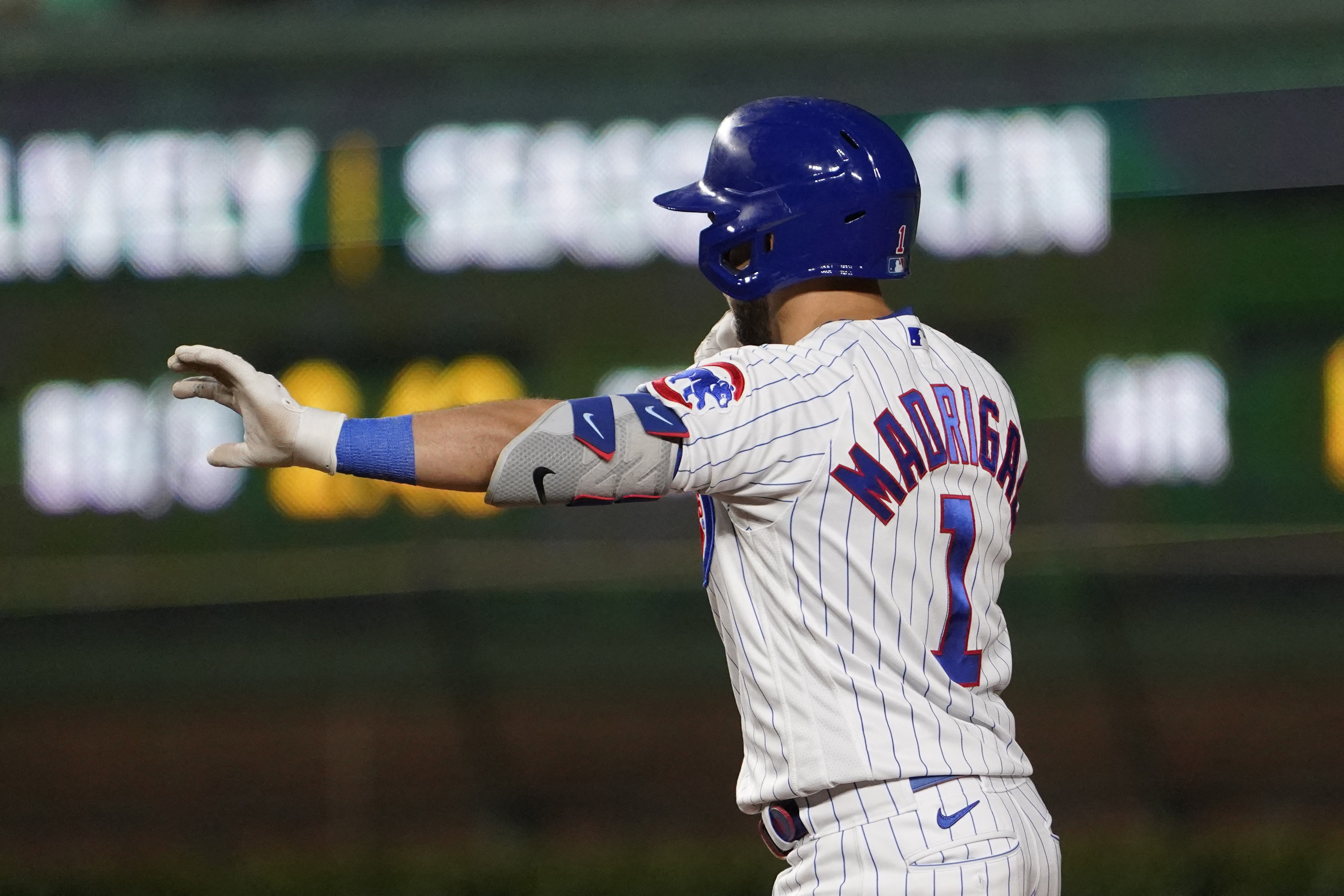 Cubs score 20 runs, bash seven homers in rout of rival Reds