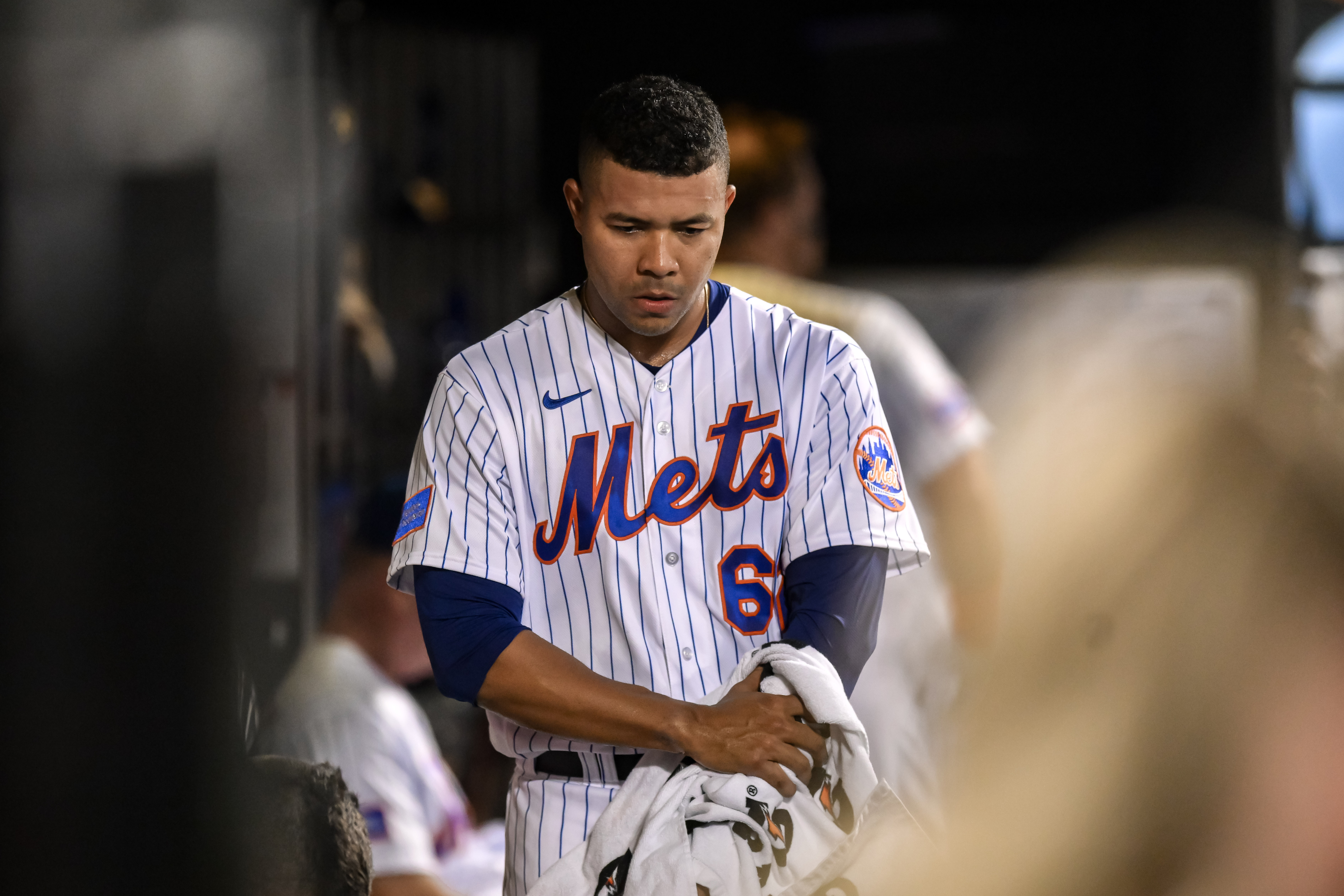 Mets claim stirring victory in opening game of doubleheader before