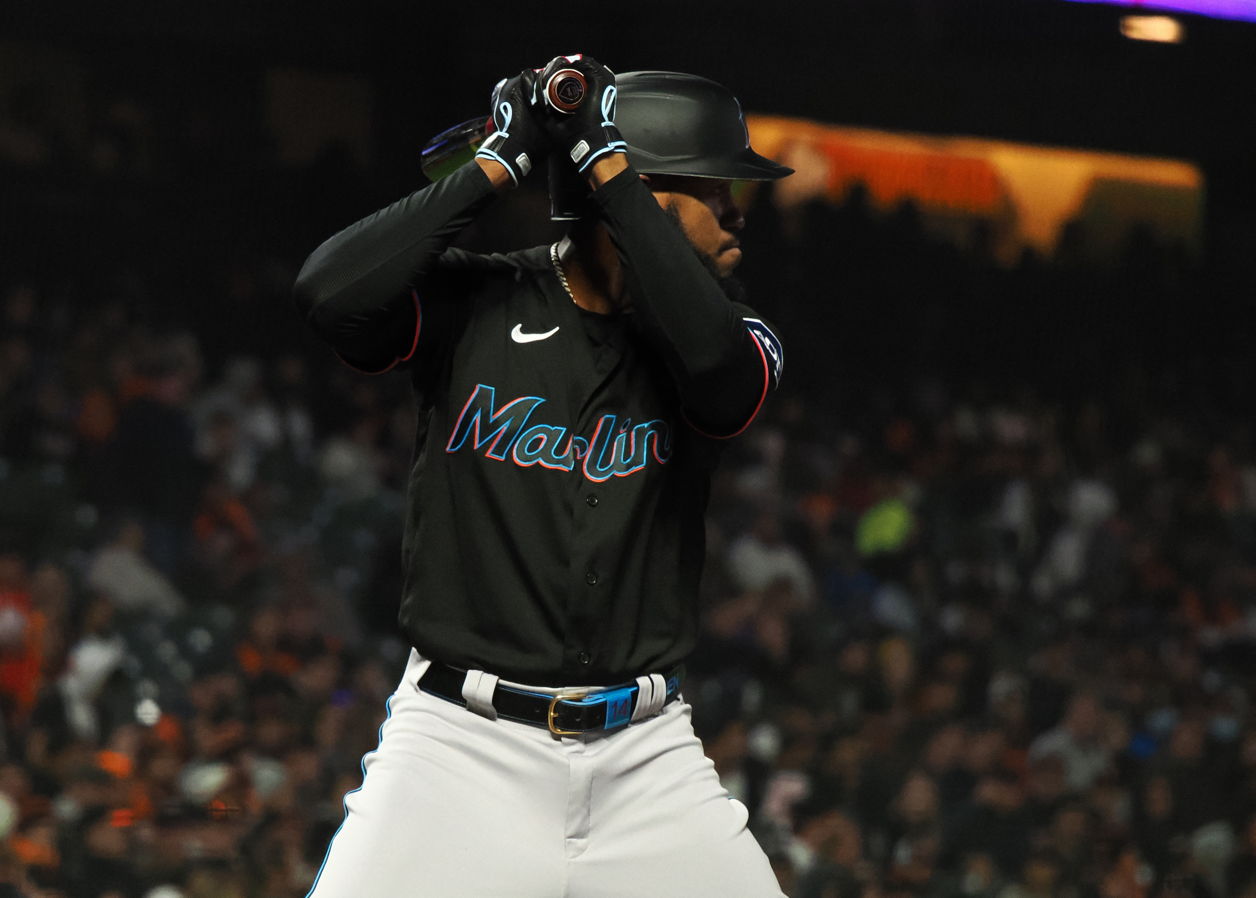 Sandy Alcantara's struggles continue as Giants top Marlins