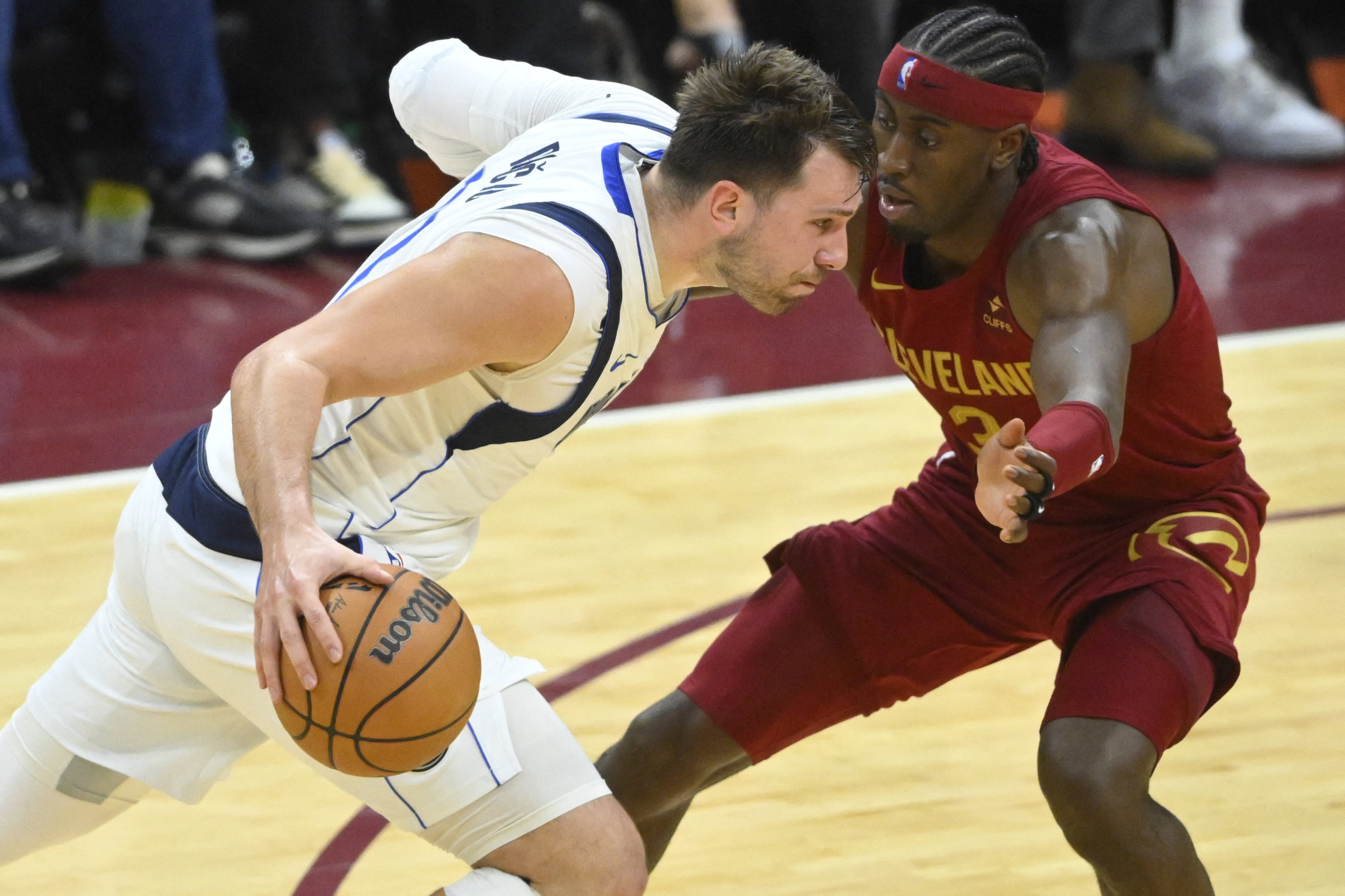 Cavs Shock Mavs On Max Strus' Game-winning Heave | Reuters