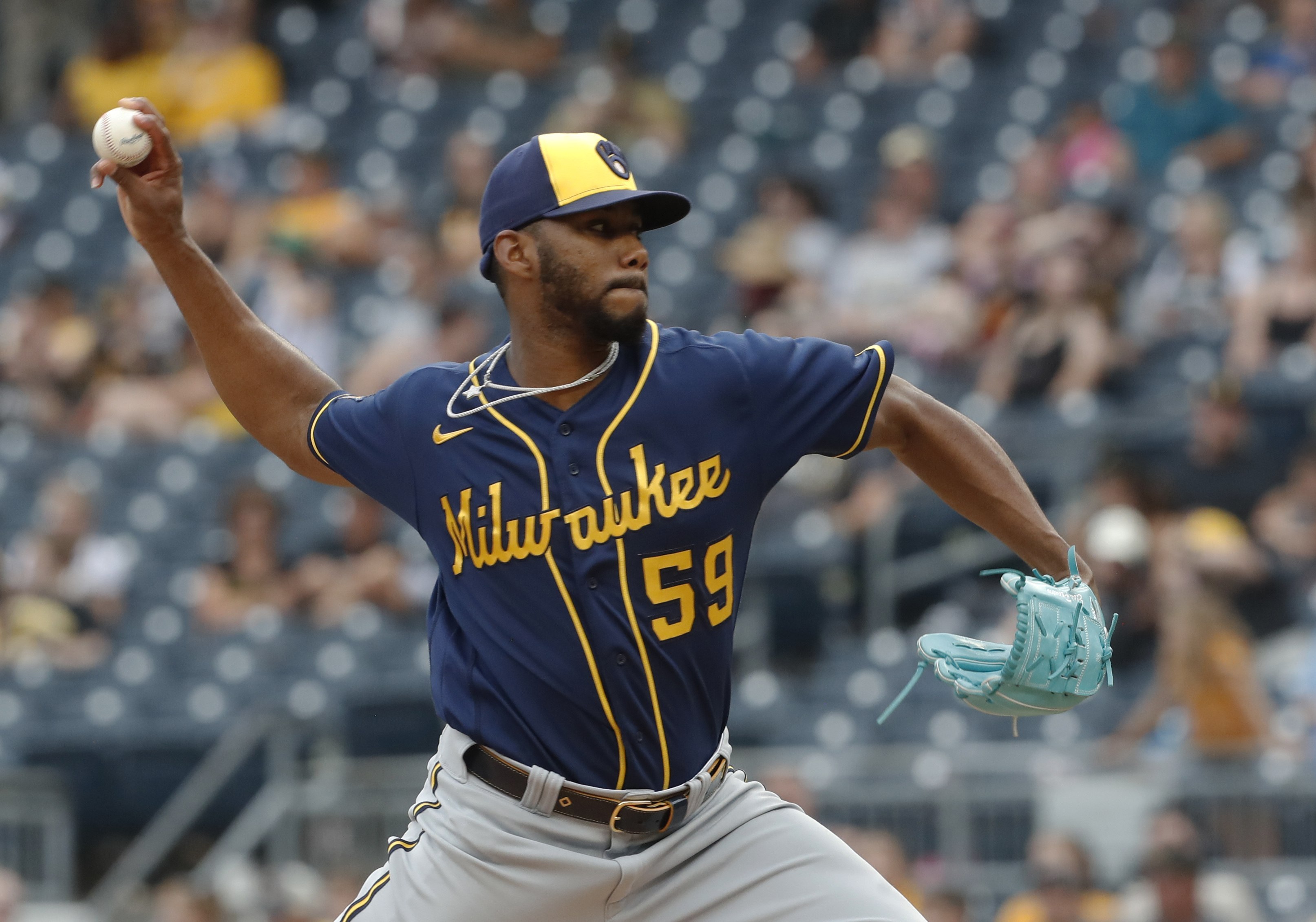 William Contreras HR helps Brewers roar past Pirates