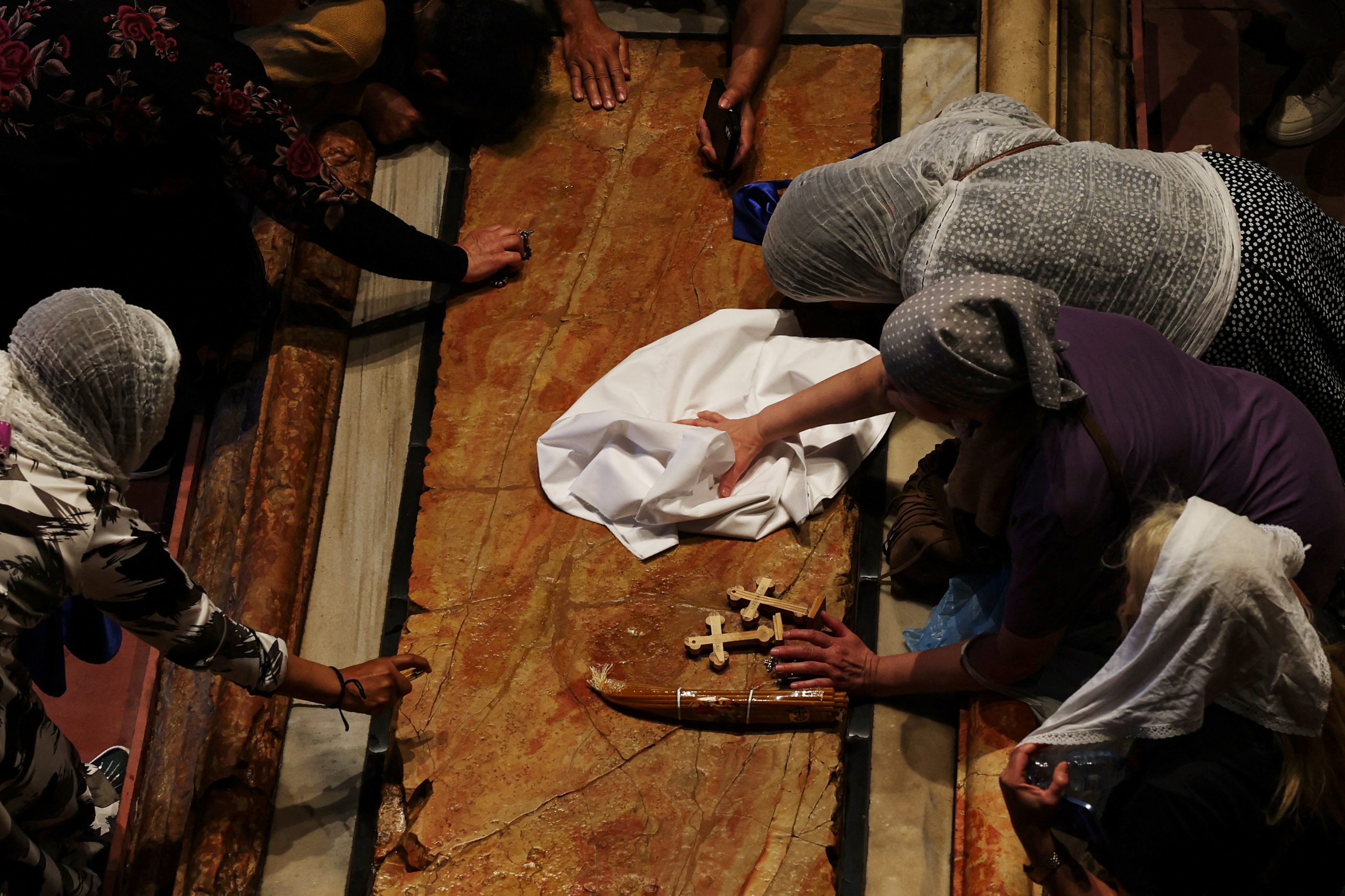 In pictures: Celebrating Orthodox Easter - May 6, 2024 | Reuters